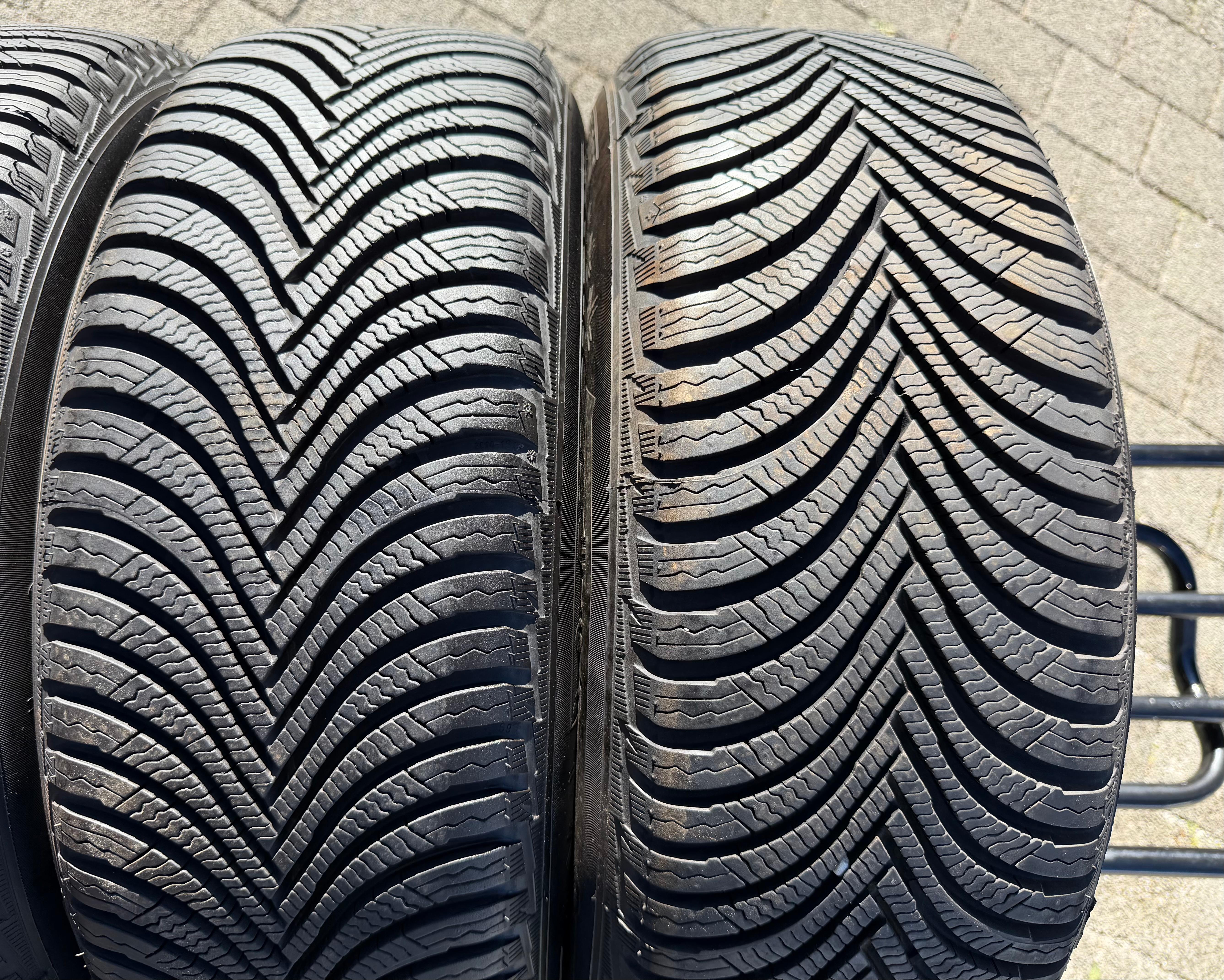 4 Original Alu Winterräder Audi A1 GB GBH 82A601025C 205/60R16 92H 2024 Michelin