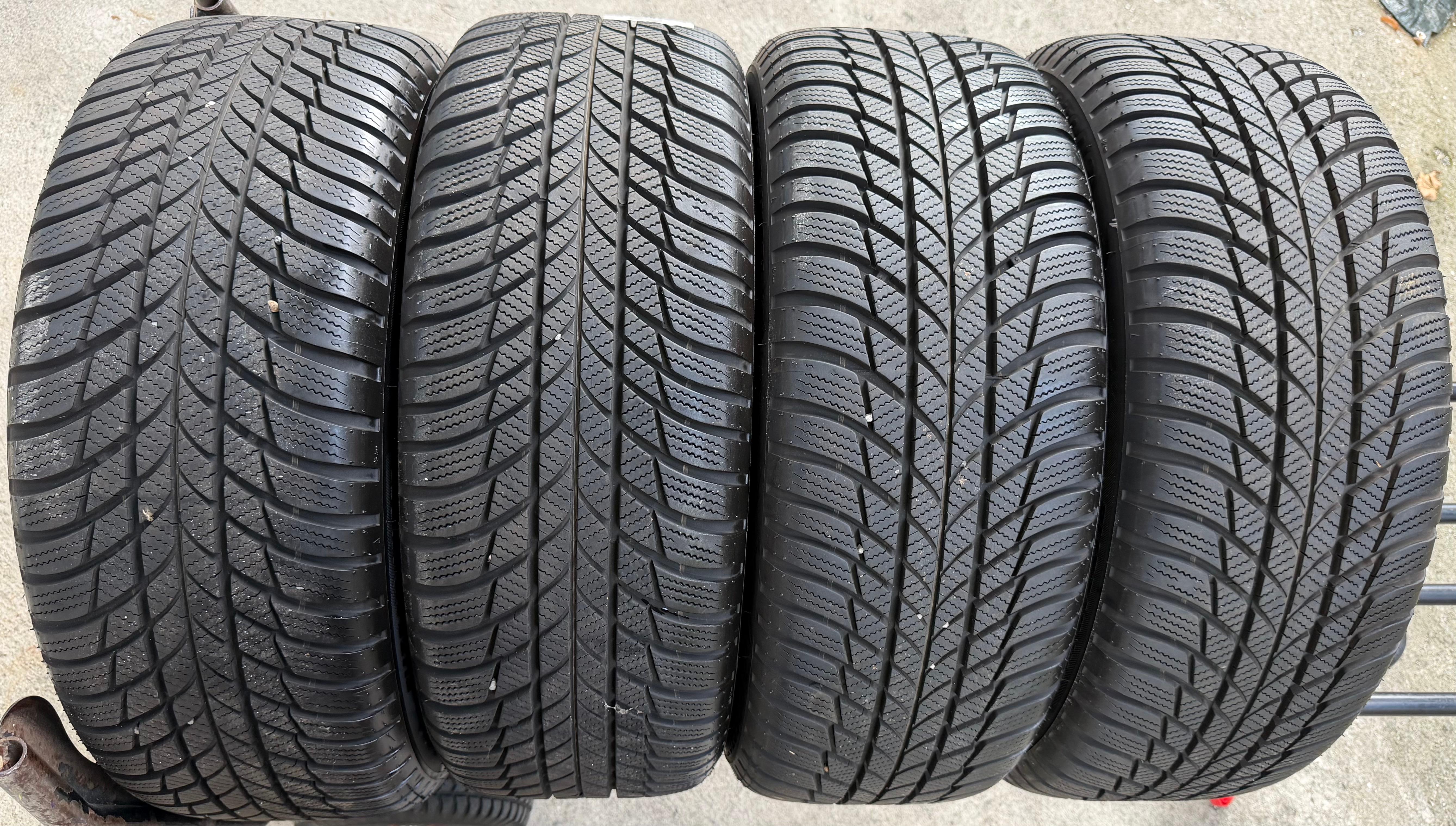 4 Original 17" Alu Winterräder Audi A4 B9 8W 8W0601025P 225/50R17 98H Bridgestone