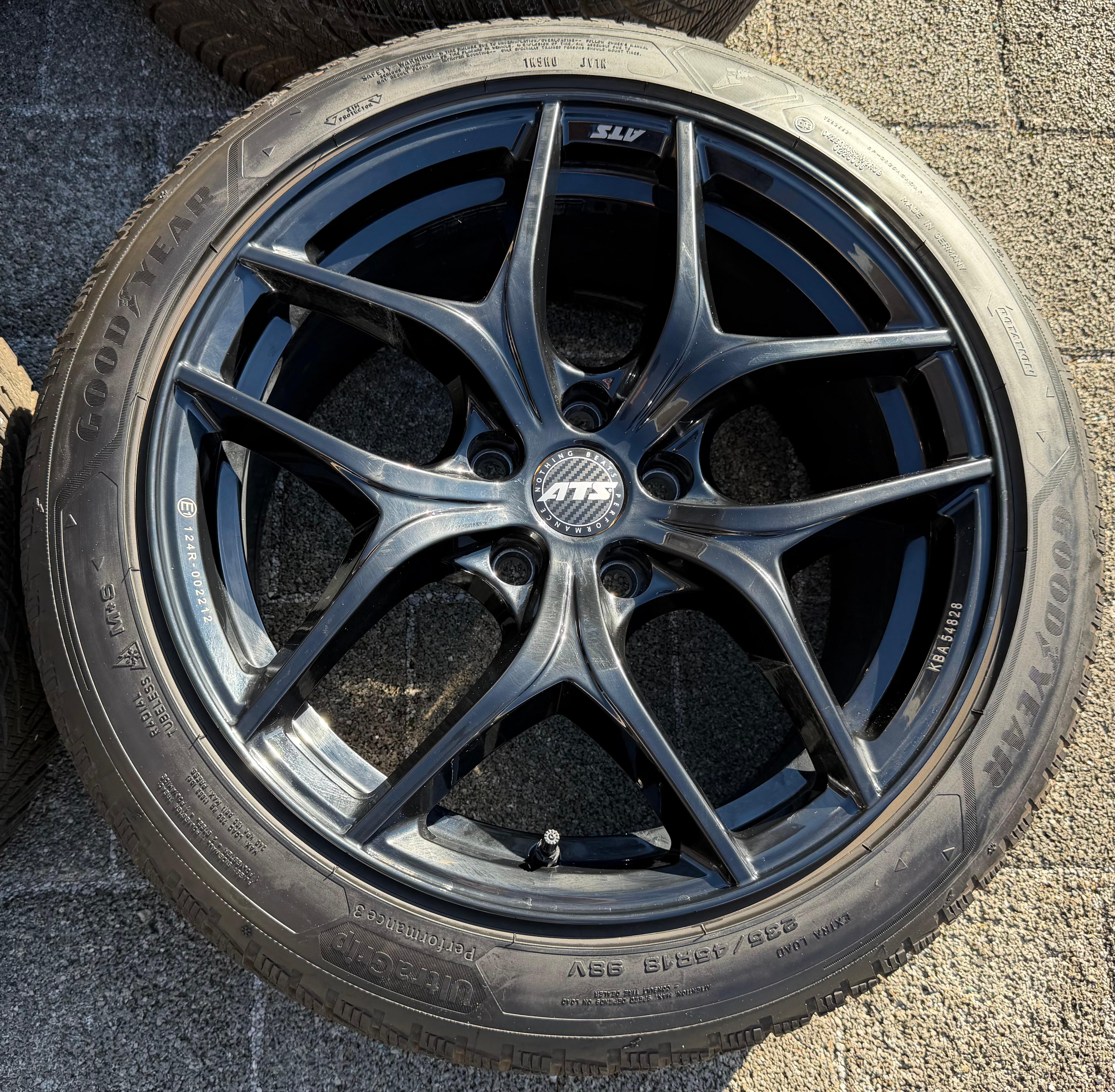 4 Alu 18" Winterräder Tesla Model 3 235/45R18 98V Goodear 2024 RDKS