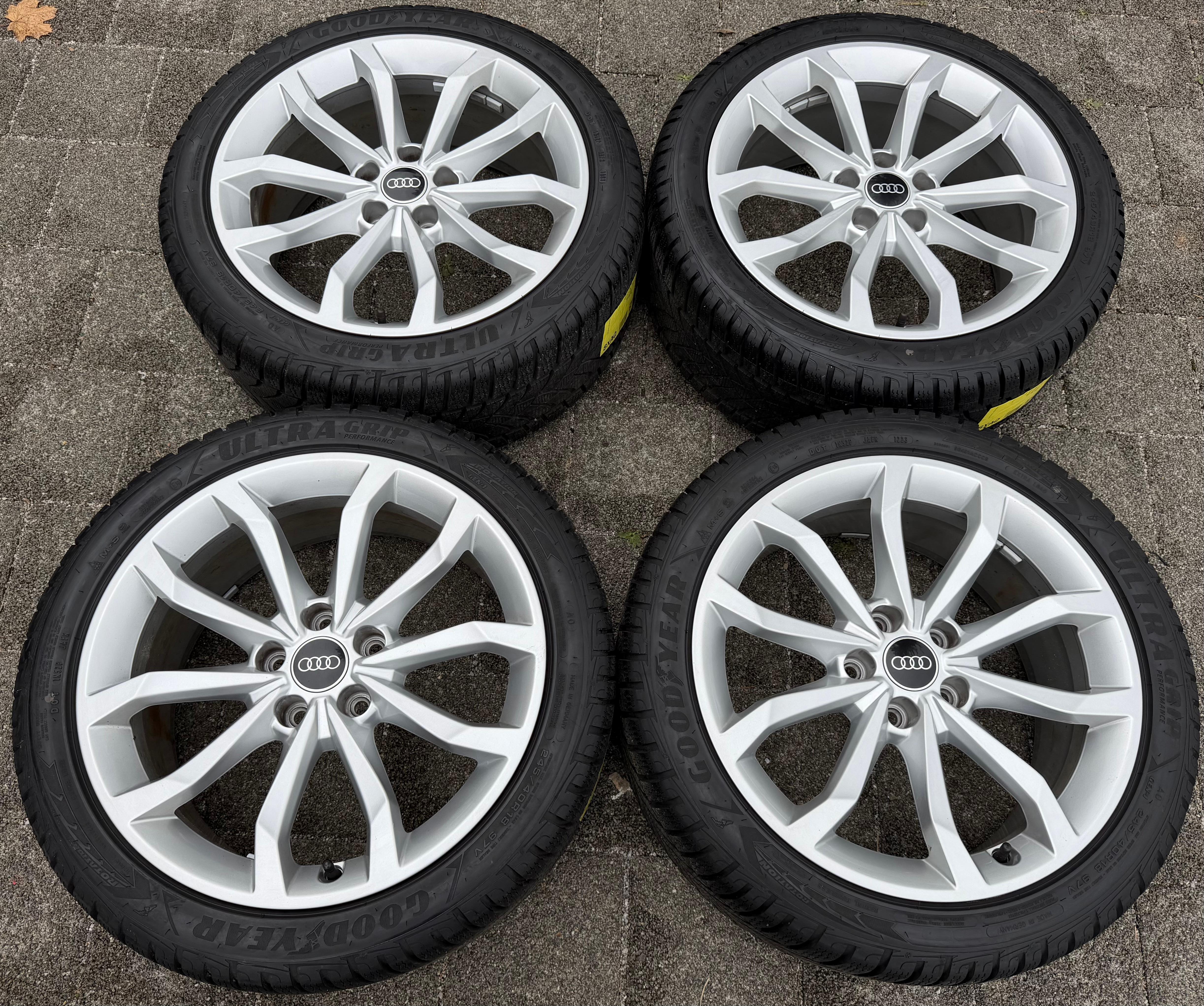 4 ruedas de invierno de aluminio originales de 18" para Audi A4 S4 8W B9 8W0601025HM 245/40R18 97V 2023