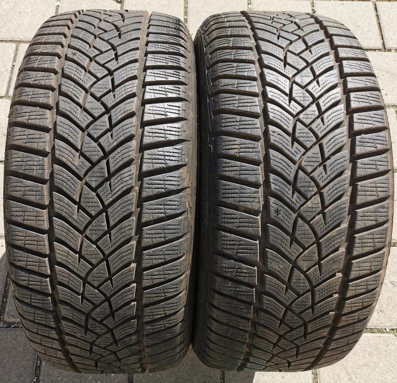 2 x 215/45R16 90V Winterreifen Goodyear Ultra Grip Performance 6,5-7mm 2018