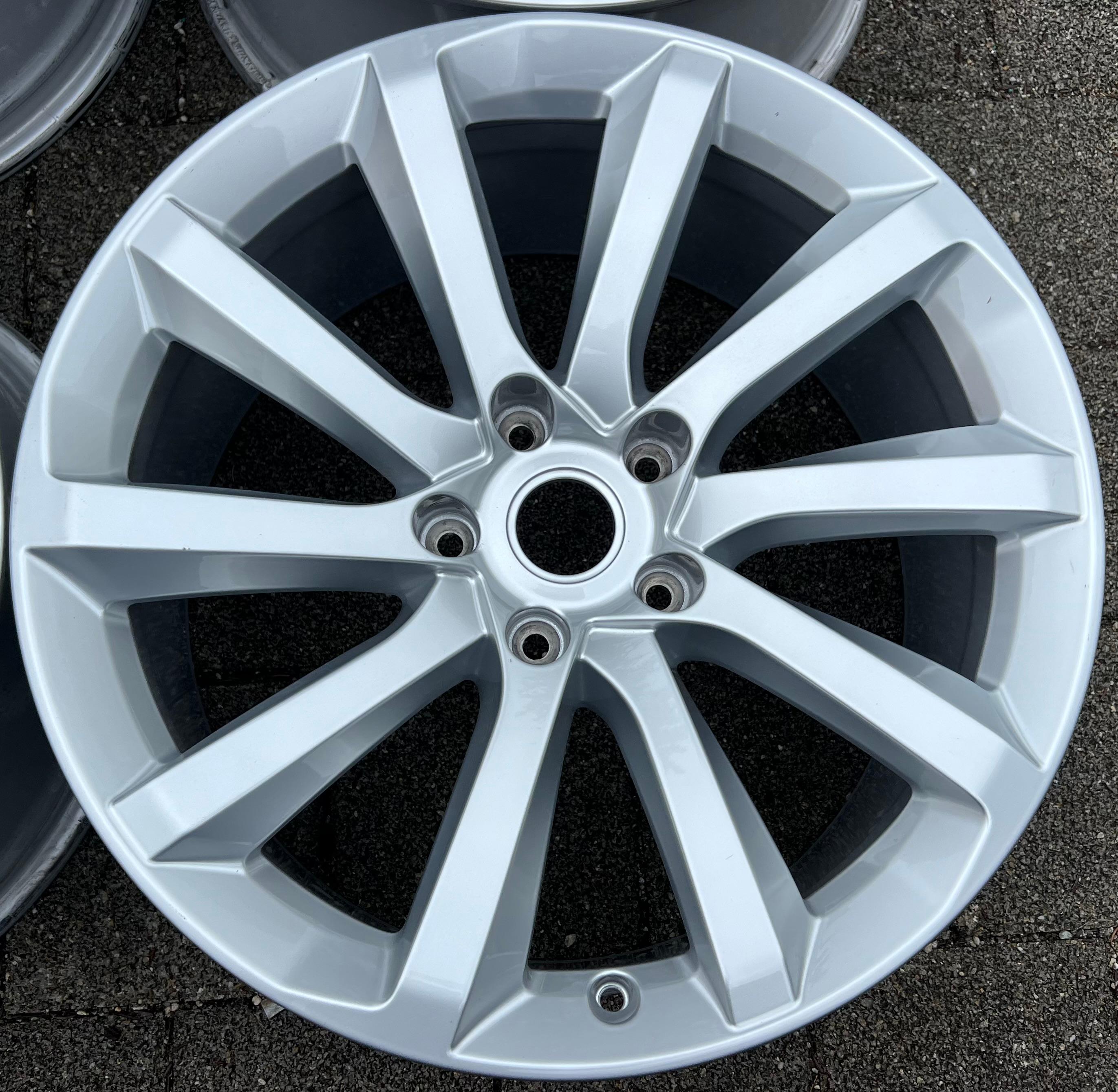 4 RUOTE ORIGINALI IN ALLUMINIO DA 20" BENTLEY BENTAYGA 36A601025A 9x20 ET28 FREEHOUSE