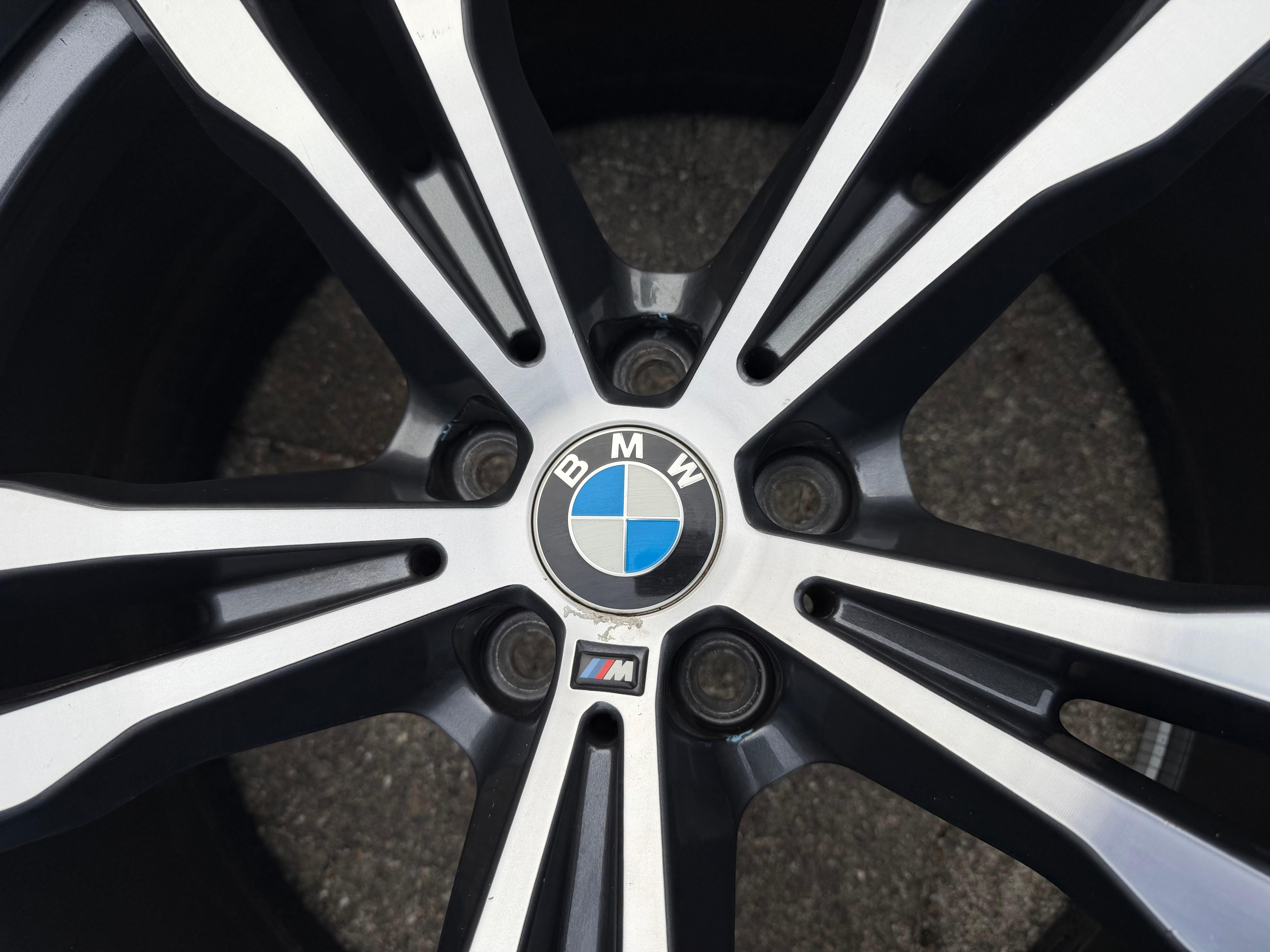 4 originele 21" aluminium winterwielen BMW X7 G07 285/45R21 113V Styling 754M M754 2023 TPMS