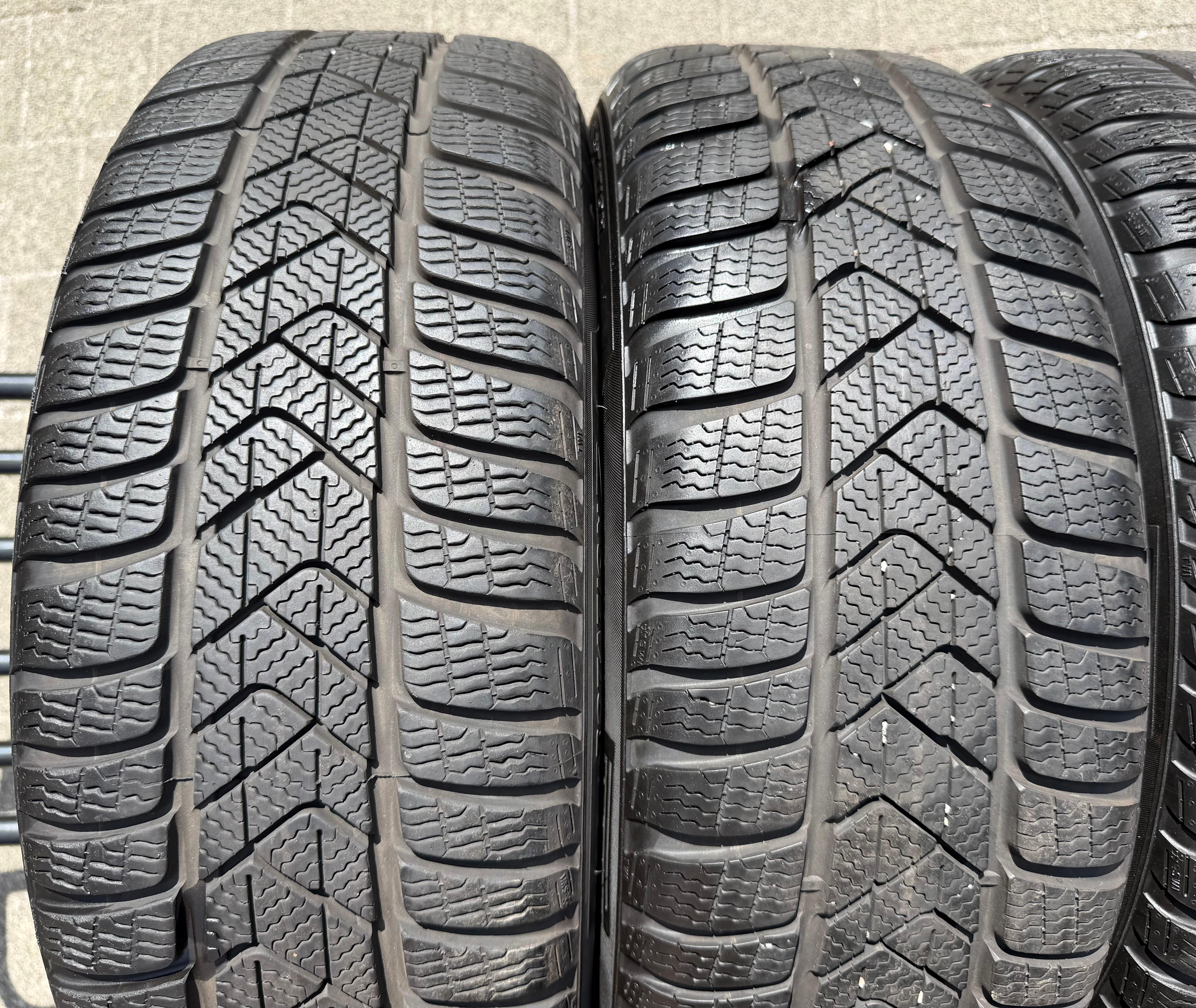 4 ORIGINAL 17" ALU WINTERRÄDER VW GOLF VIII 8 BELMONT 5H0601025B 205/50R17 93H