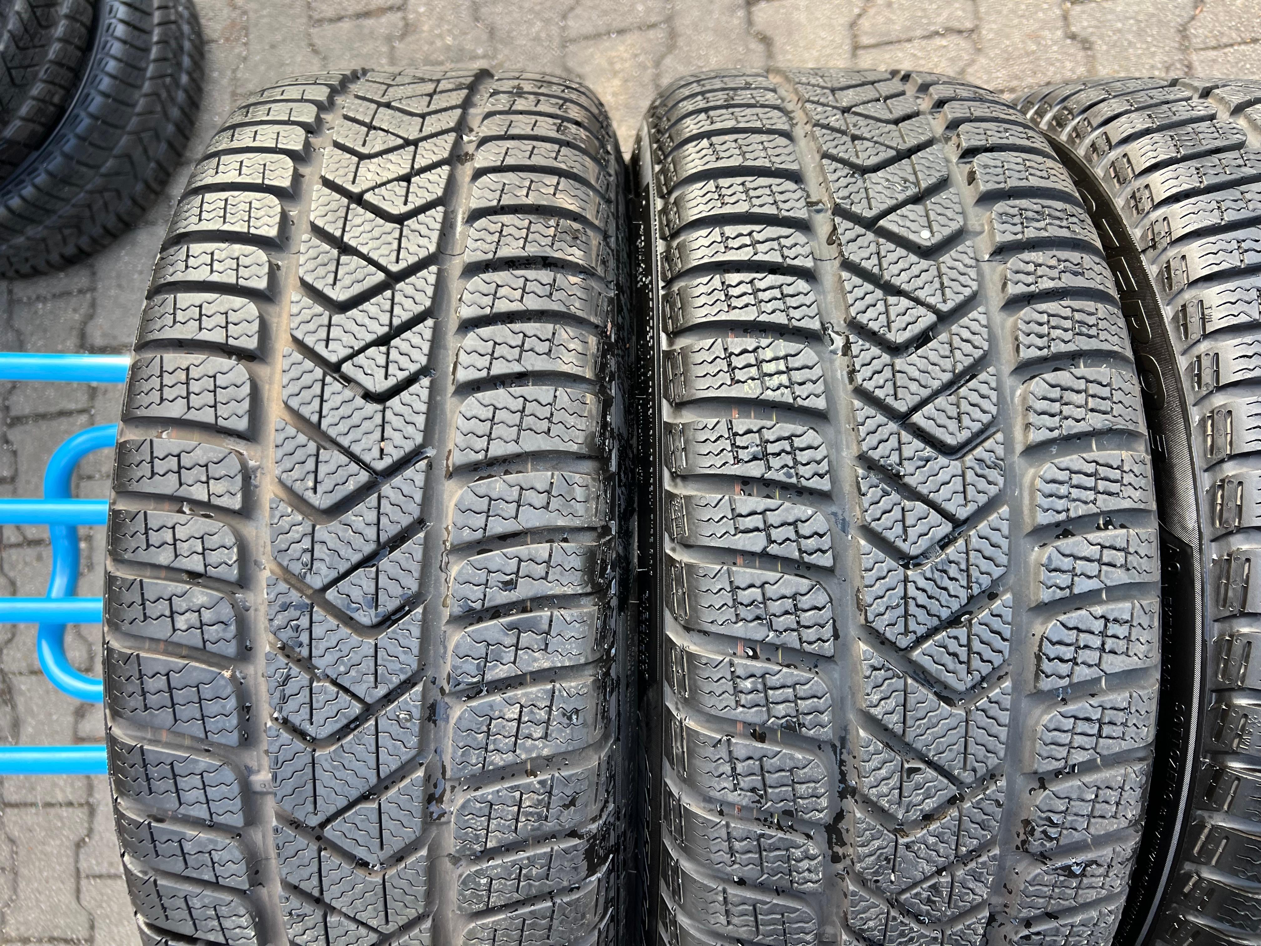 4 ORIGINAL 19" ALU WINTERRÄDER AUDI TT TTS 8S 8S0601025AG 225/40R19 93V PIRELLI