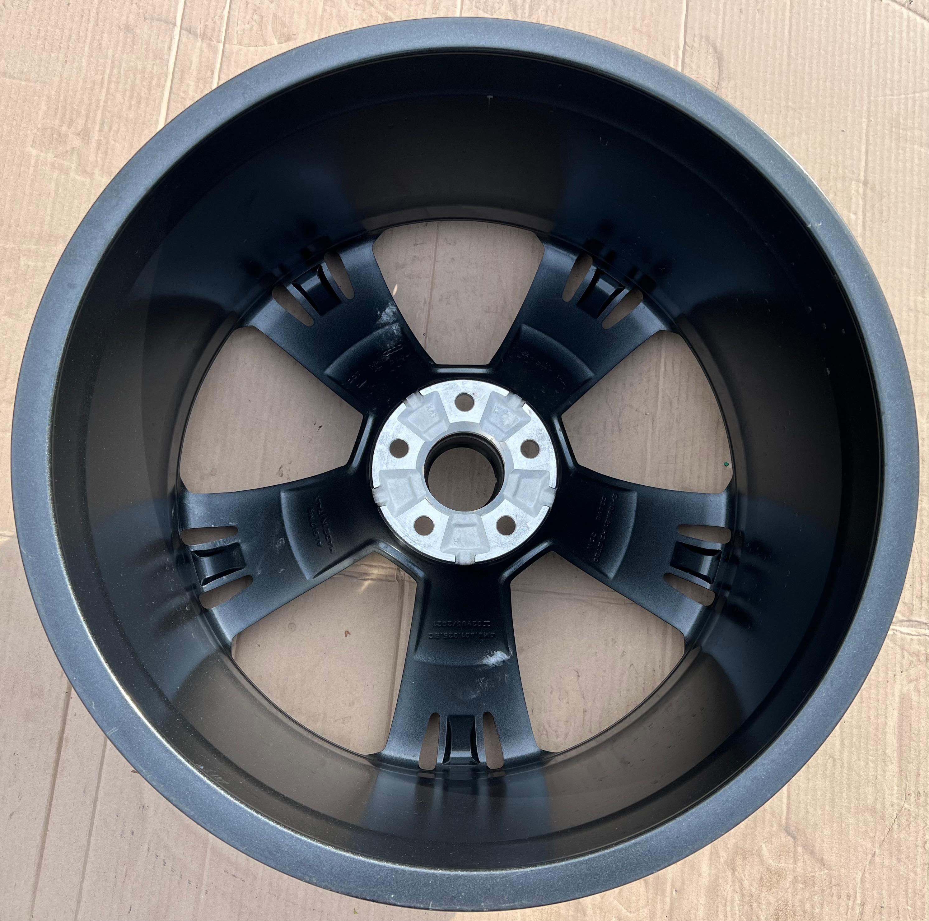 1 X CERCHIO ORIGINALE 21" IN ALLUMINIO AUDI Q8 SQ8 4M 4M8601025BC 10Jx21 ET20 CERCHIO FREEHOUSE