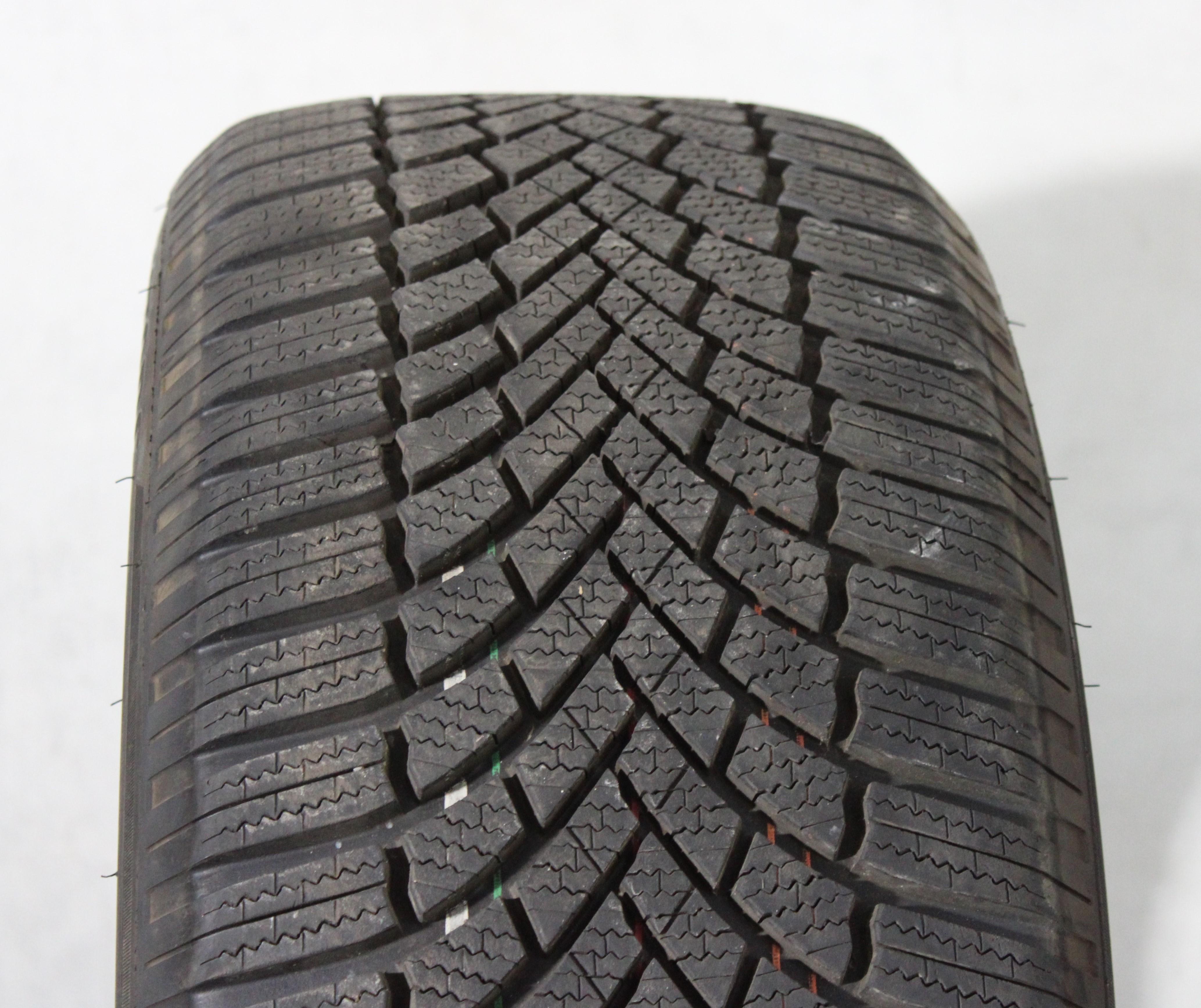 1 x 235/50R20 100T Winterreifen Bridgestone Blizzak LM005 8mm 2022 *