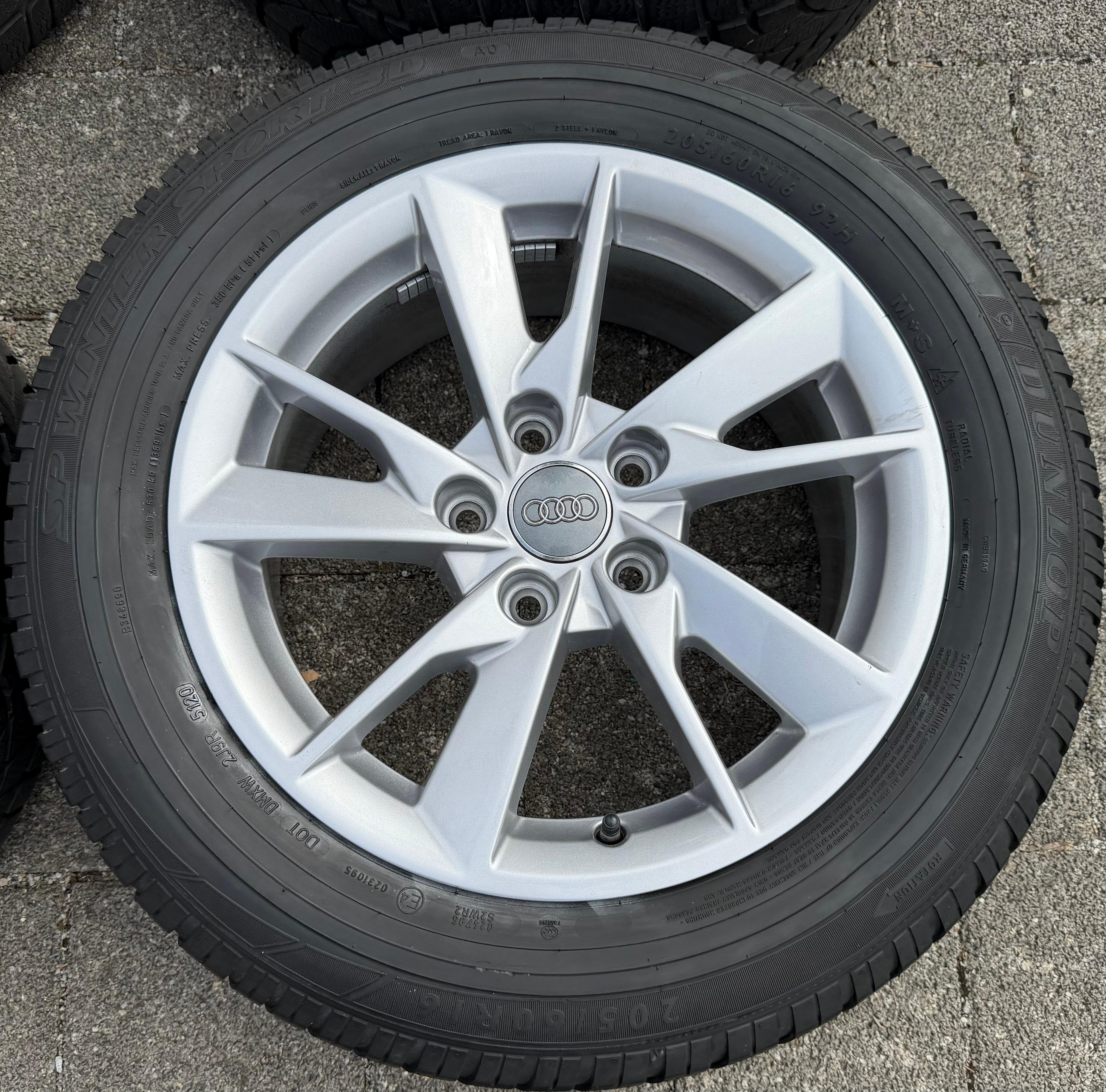 4 Original Alu Winterräder Audi A4 8W B9 8W0601025A 205/60R16 92H Dunlop