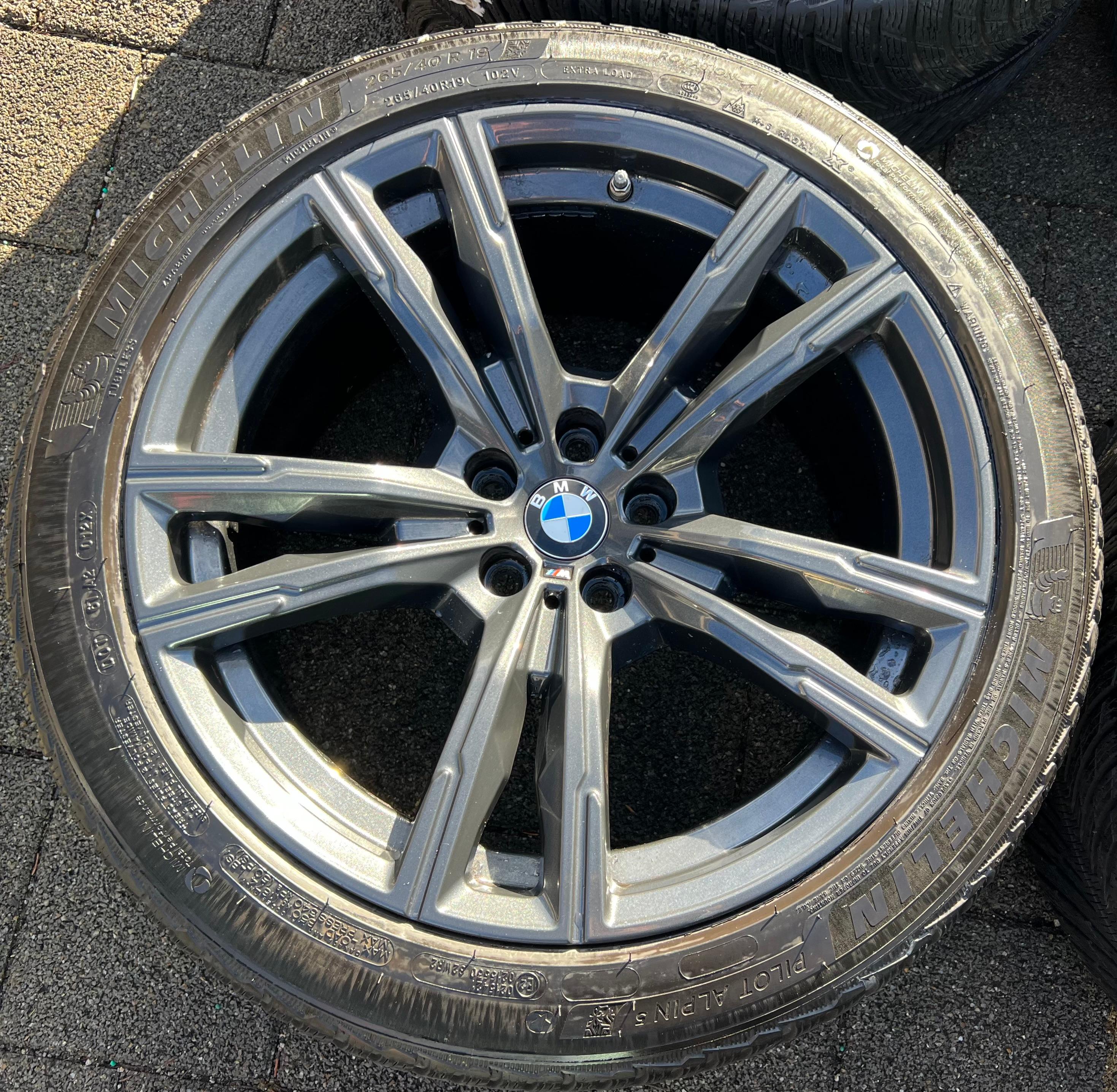 4 CERCHI INVERNALI ORIGINALI IN ALLUMINIO DA 19" BMW M5 F90 M8 F91 F92 F93 STYLING M812 CONSEGNA GRATUITA