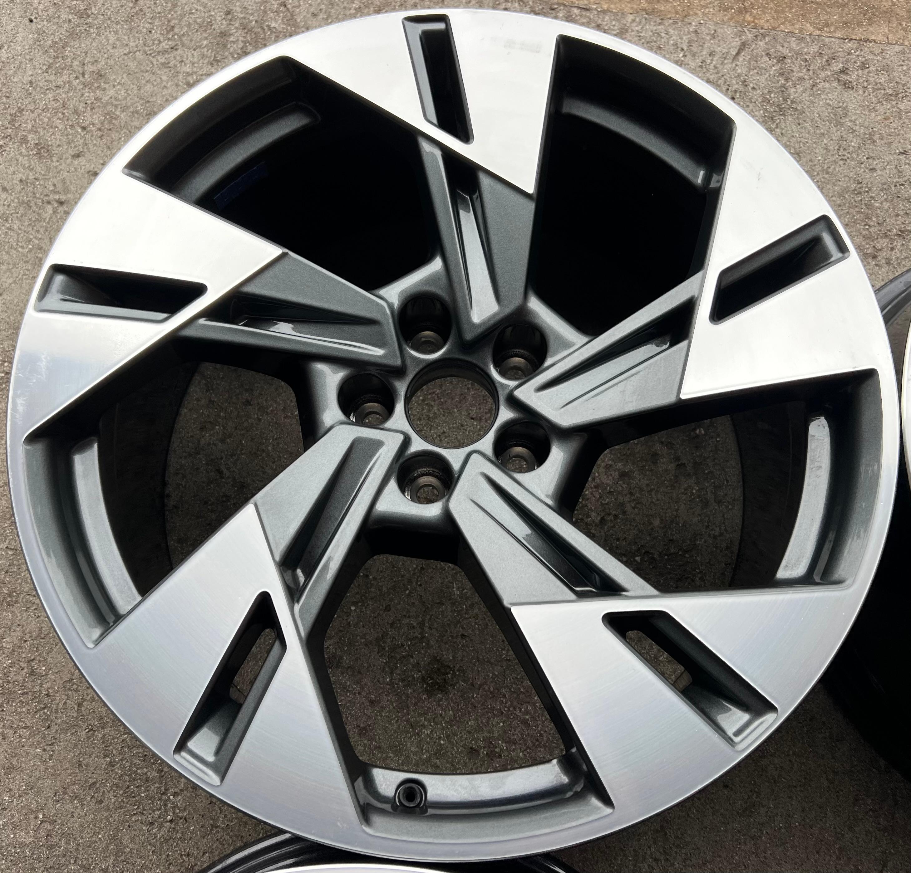 4 ORIGINAL 20" ALUFELGEN FELGEN AUDI E-TRON 4KE 9x20 ET38 4KE601025T FREIHAUS