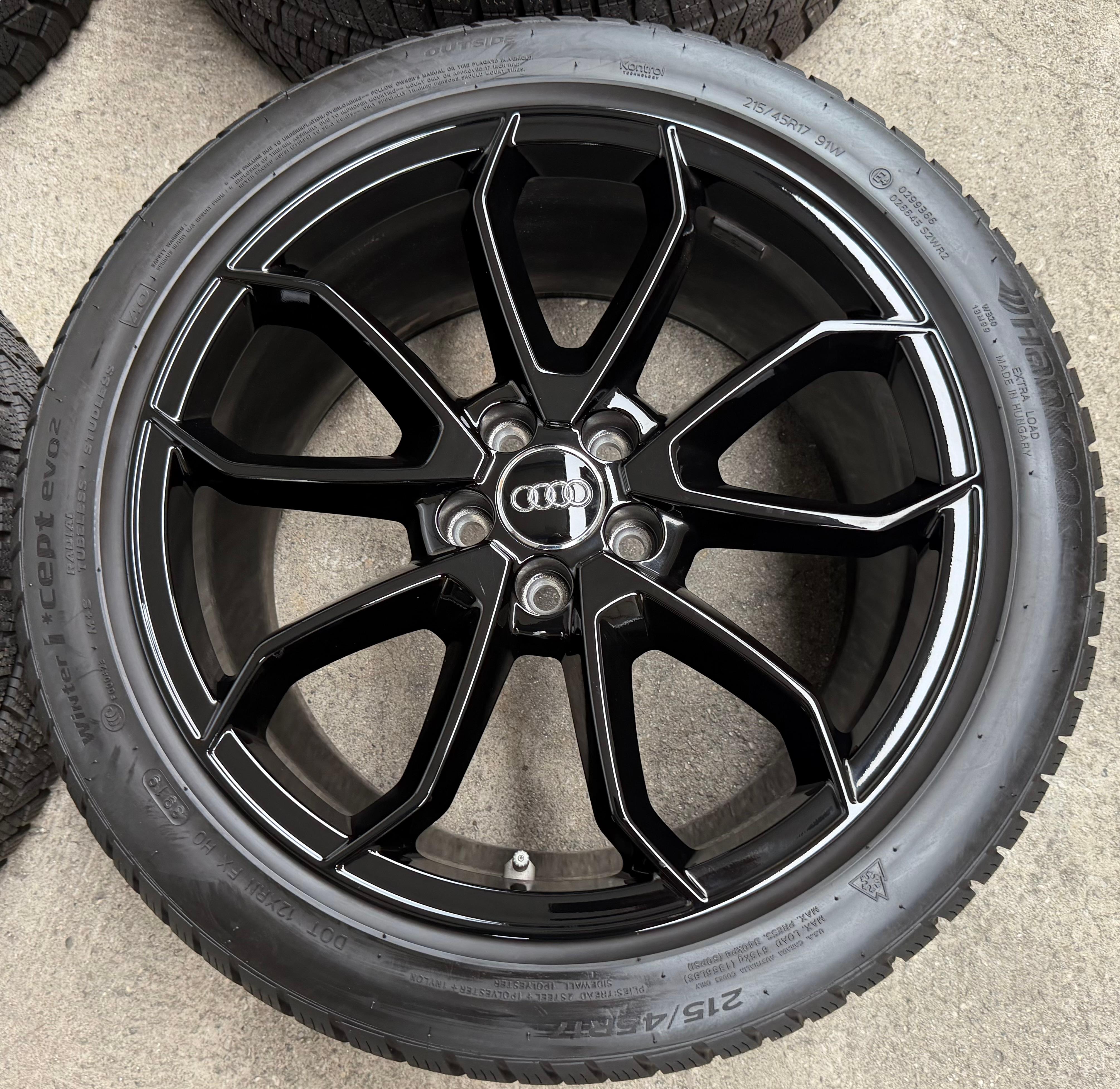 4 Original 17" Alu Winterräder Audi A1 S1 GB 82A071497A 215/45R17 91W Hankook