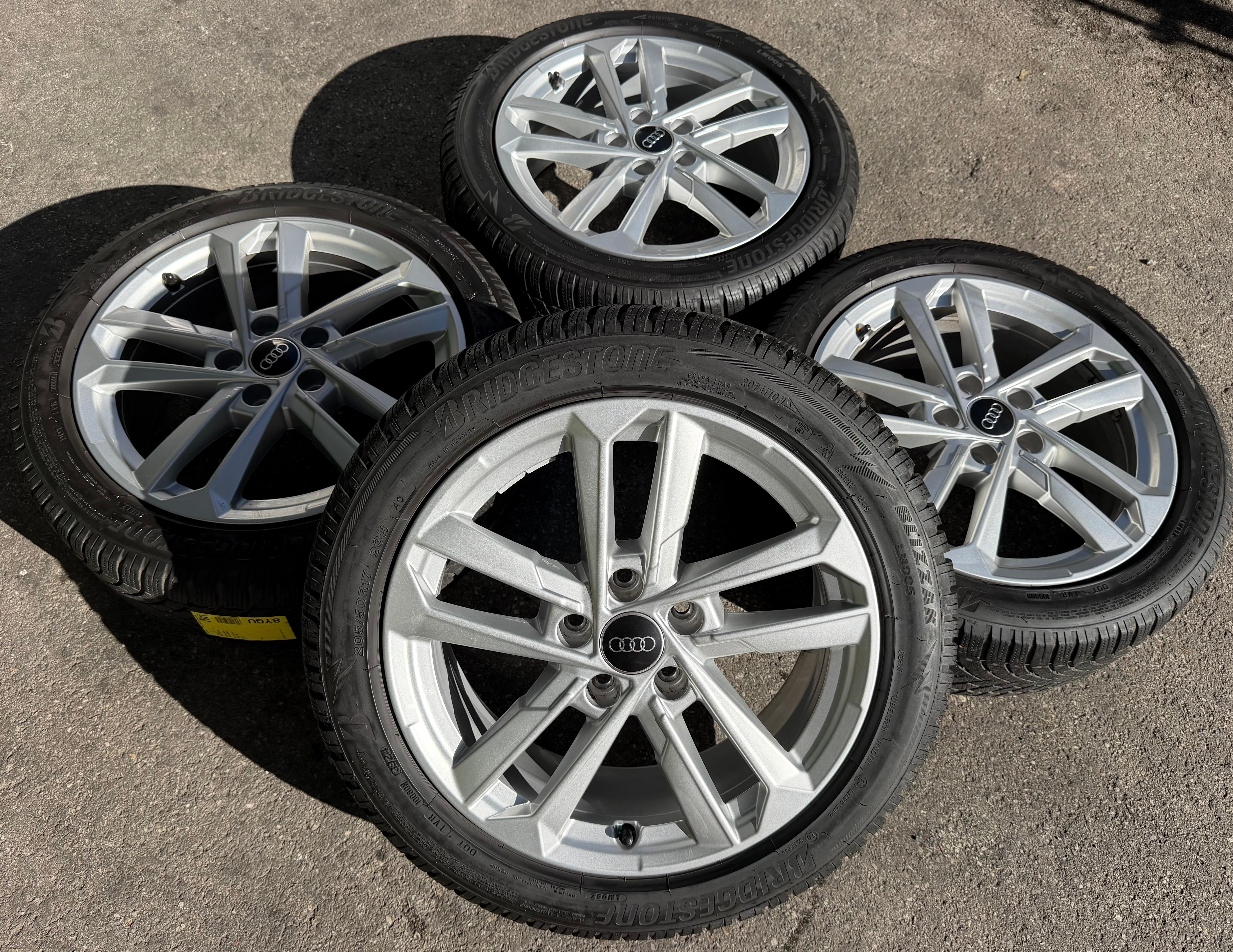 4 ruedas de invierno de aleación originales de 17" para Audi A3 S3 8Y 8Y0601025L 205/50R17 93H Bridgestone 2022