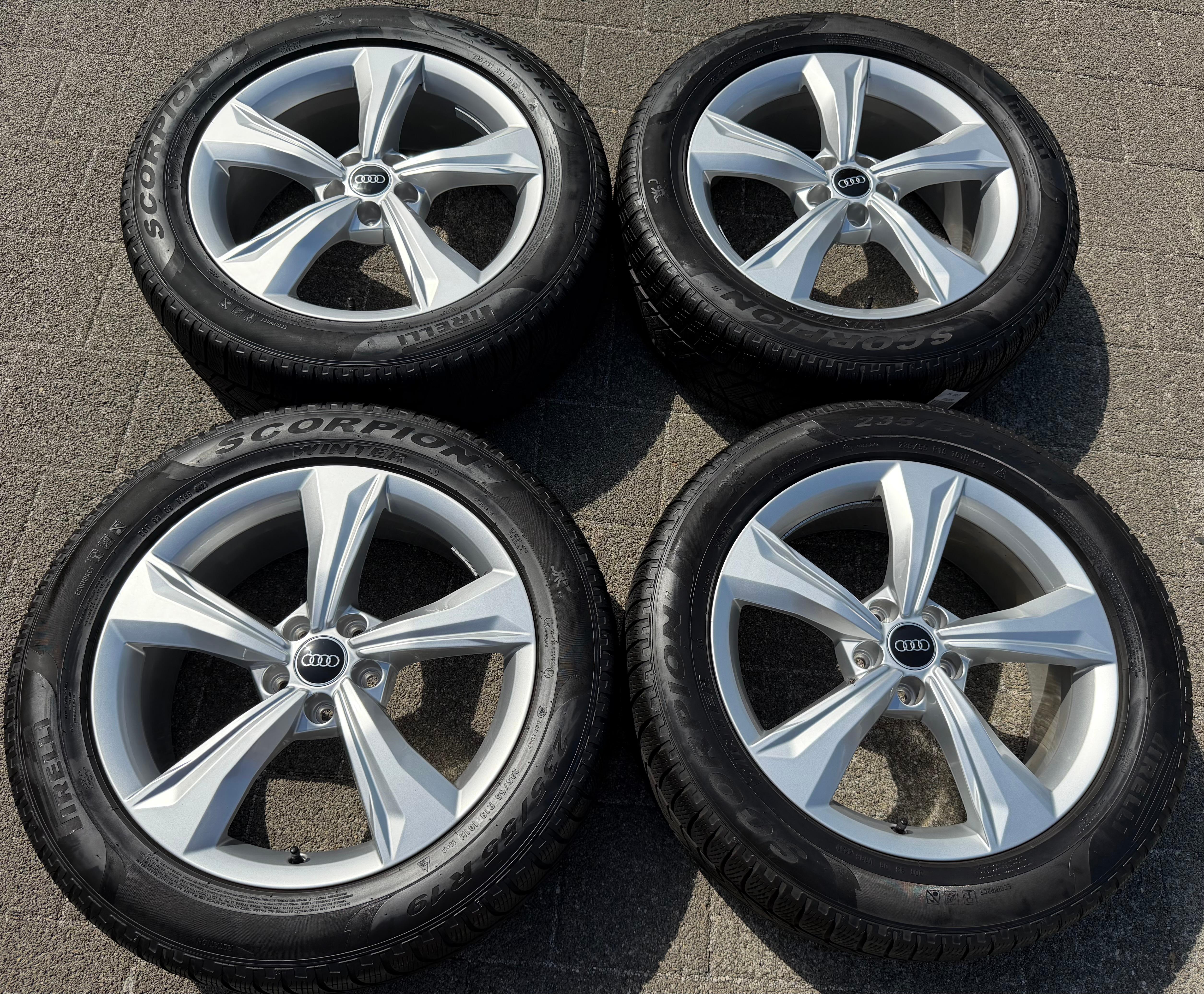 4 Original 19" Alu Winterräder Audi Q5 SQ5 FY 80A601025K 235/55R19 101H Pirelli