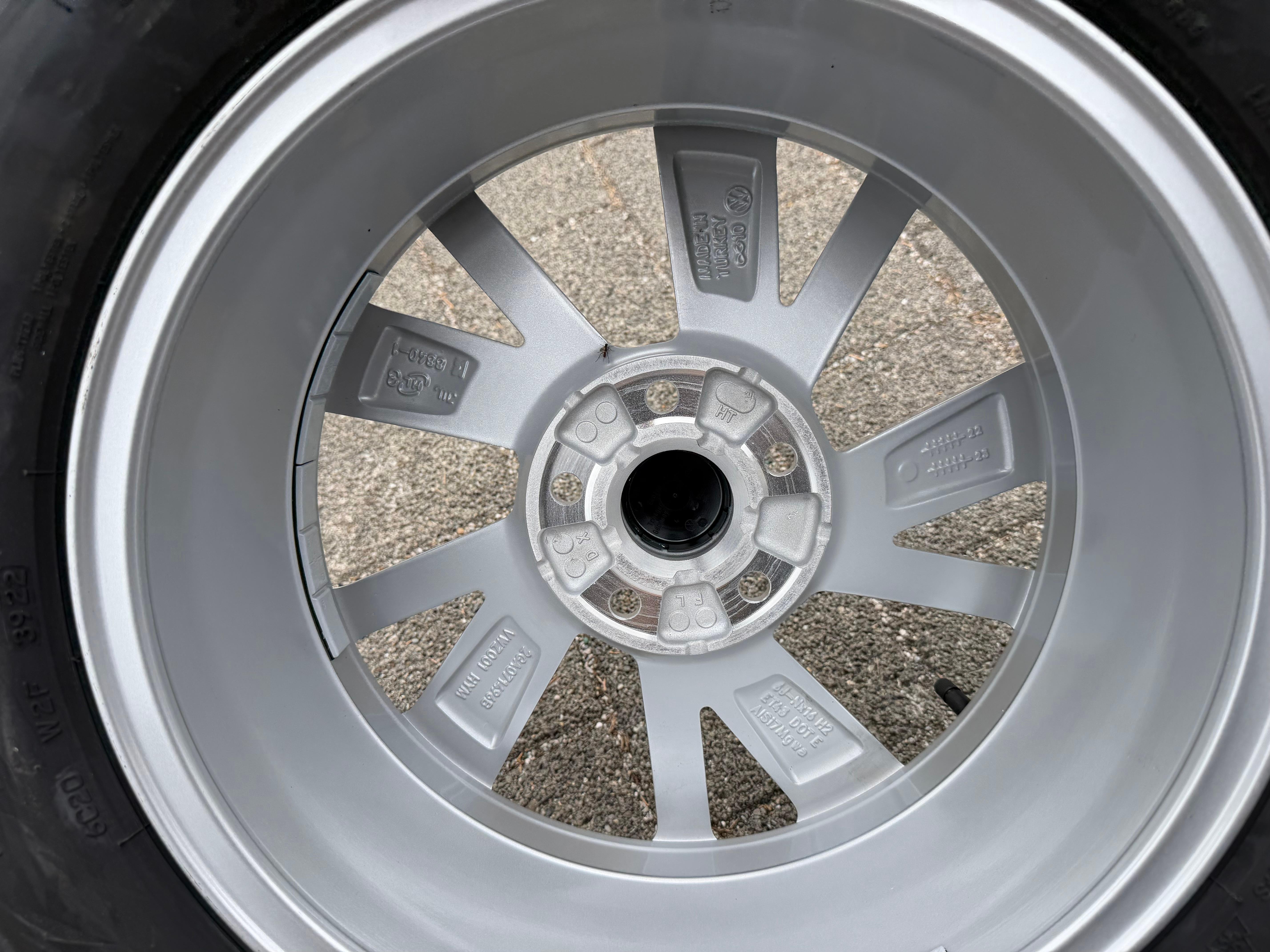 1 X Original 16" Aluflege VW T-ROC A1 2GA071496B 6x16 ET43 NEU Freihaus