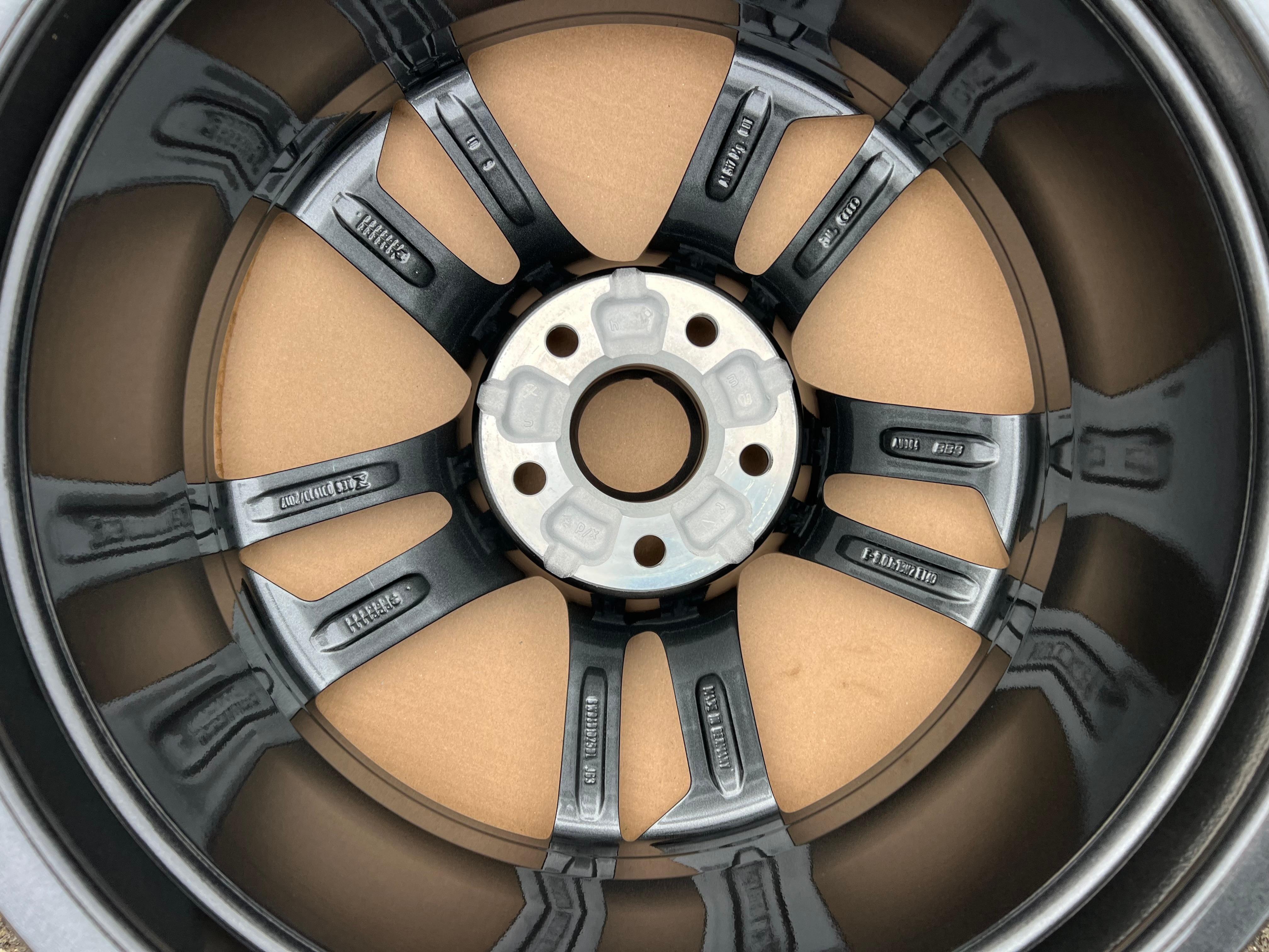 4 CERCHI IN LEGA ORIGINALI DA 18" CERCHI AUDI A4 8W 8W0601025DL 8x18 ET40