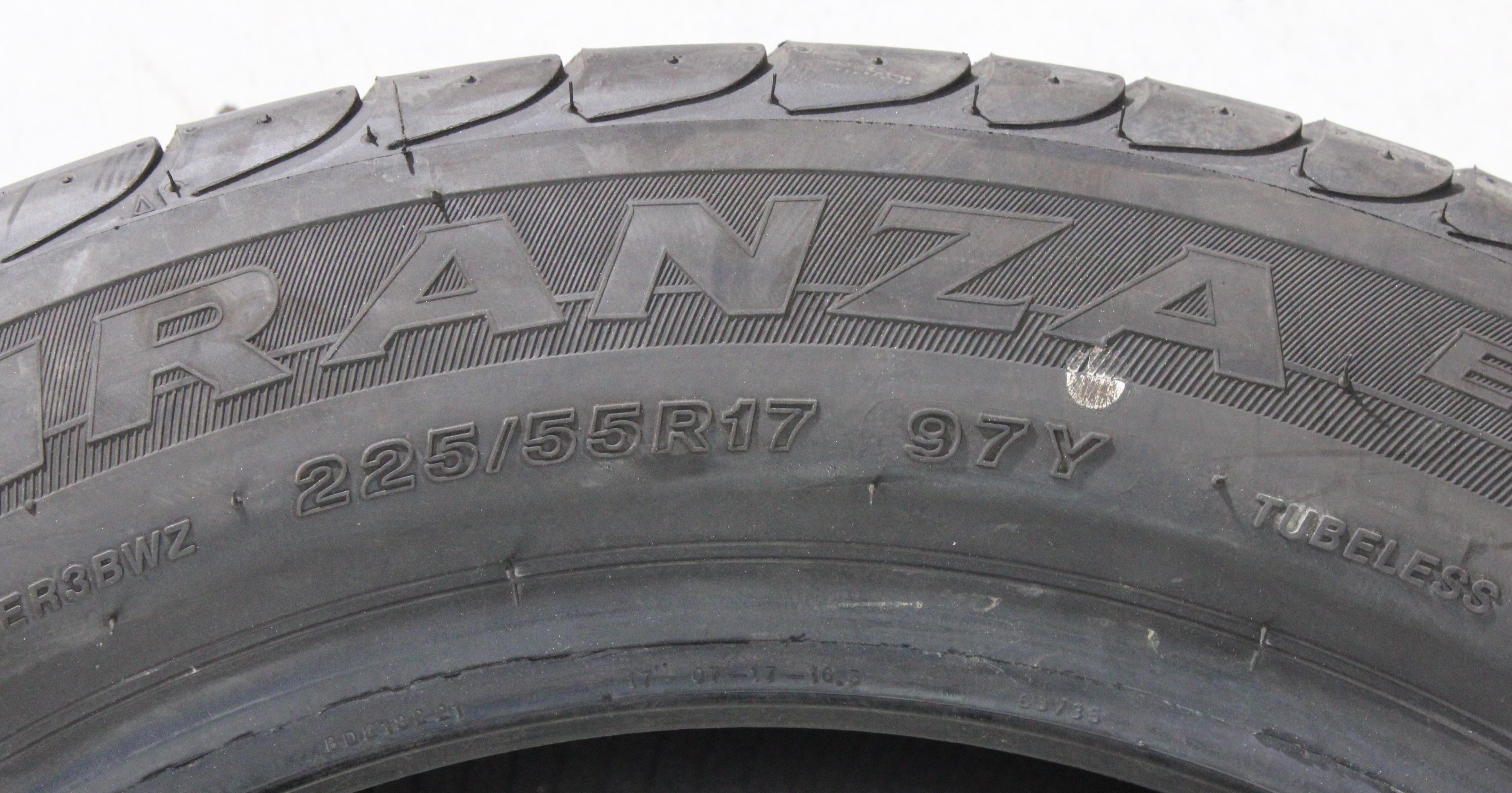 4 pneus été Bridgestone Turanza ER300* Runflat 225/55R17 97Y, 2x6 mm/2x7 mm, 2016