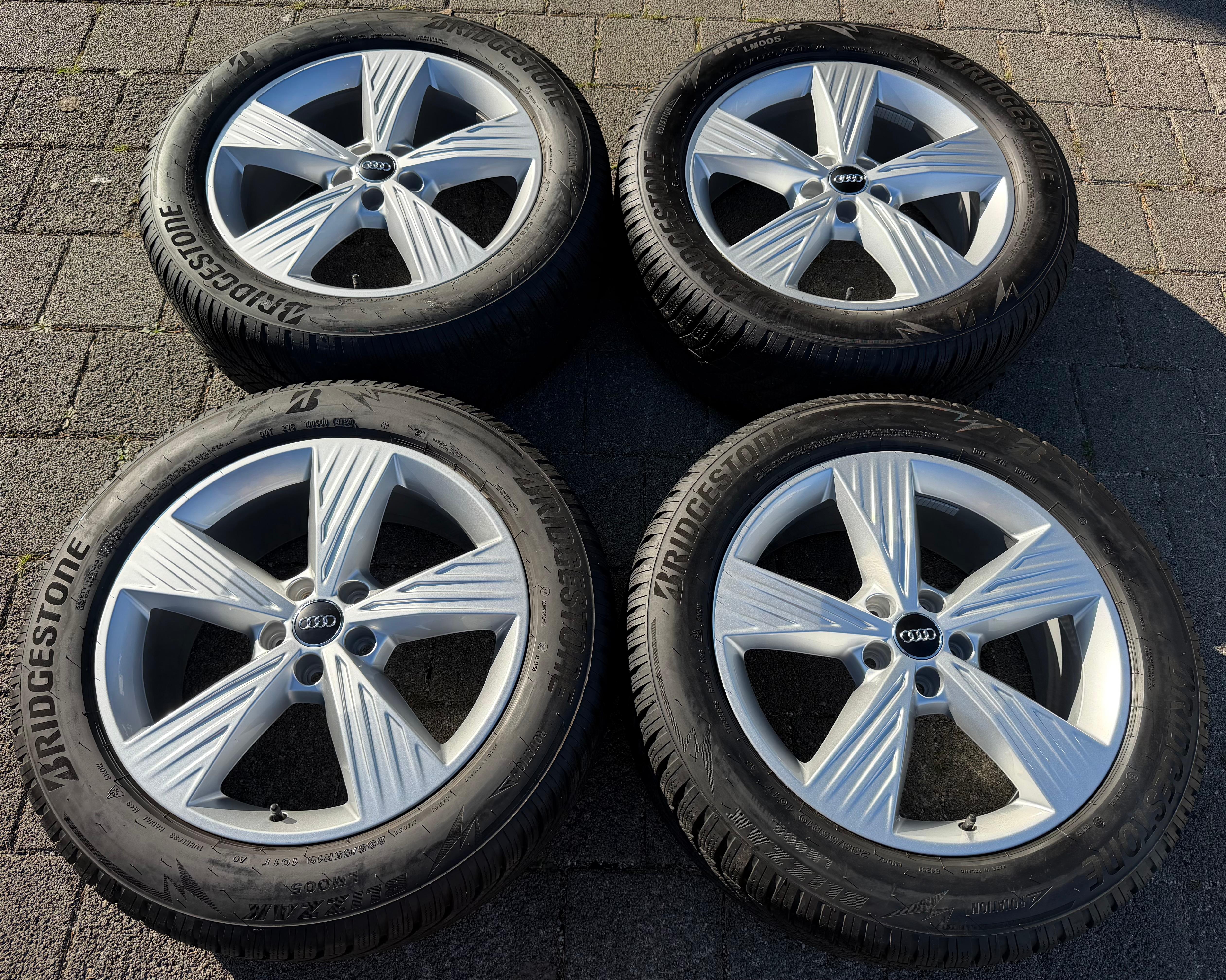 4 Original 19" Alu Winterräder Audi Q4 E-Tron Etron F4B F4N 235/55R19 101T 255/50R19 103T