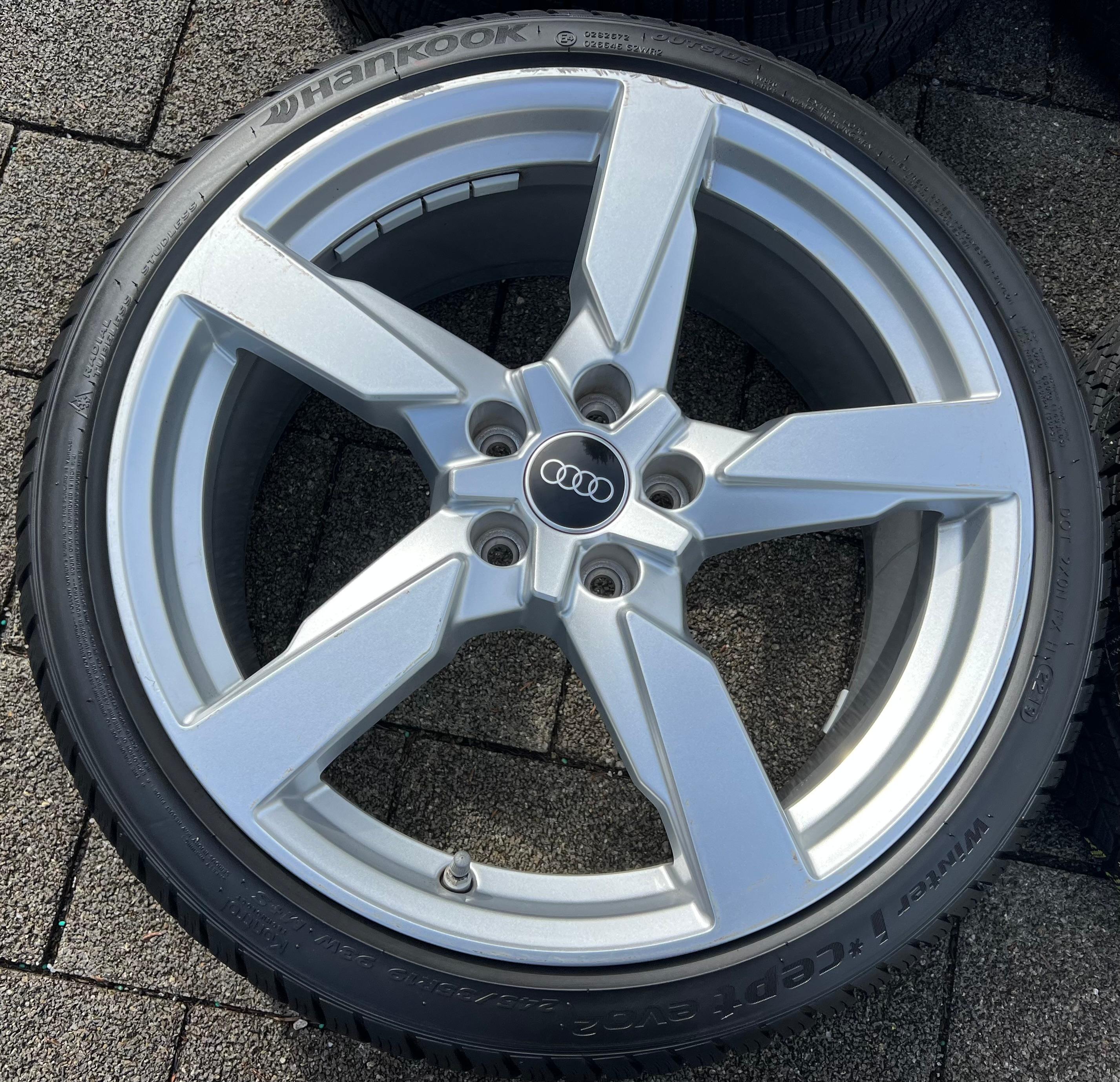 4 ORIGINELE 19" ALUMINIUM WINTERWIELEN AUDI TT TTS 8S 8S0601025AA 245/35R19 93W GRATIS LEVERING