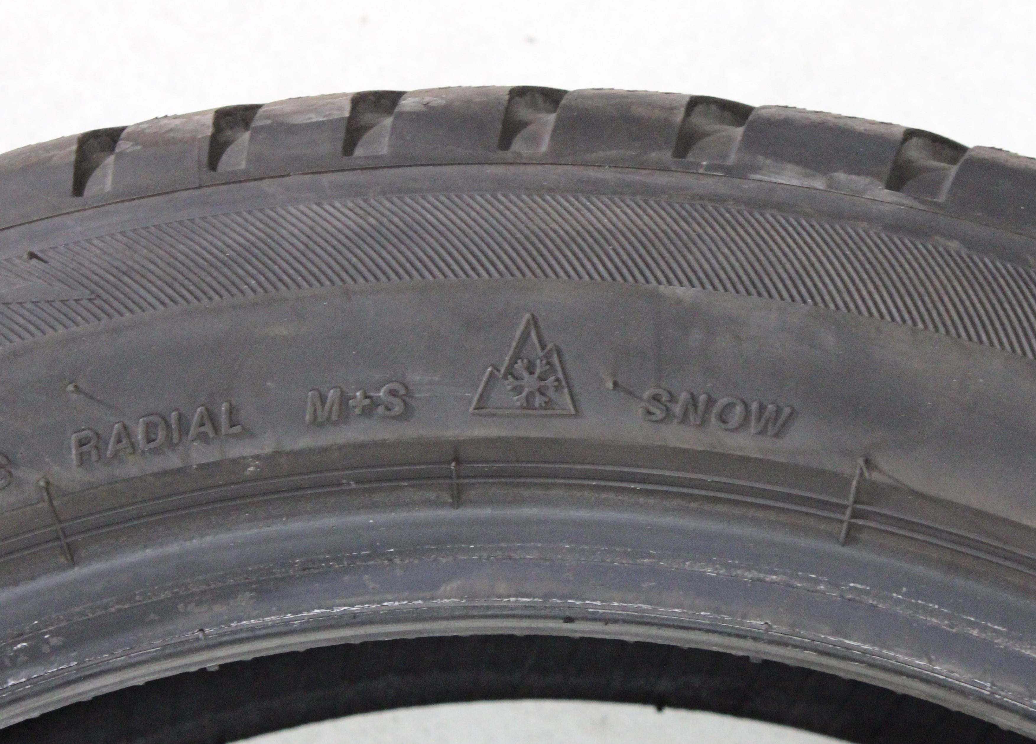 2 x 225/45R18 91H Winterreifen Bridgestone Blizzak LM001 MO 6-6,5mm 2018