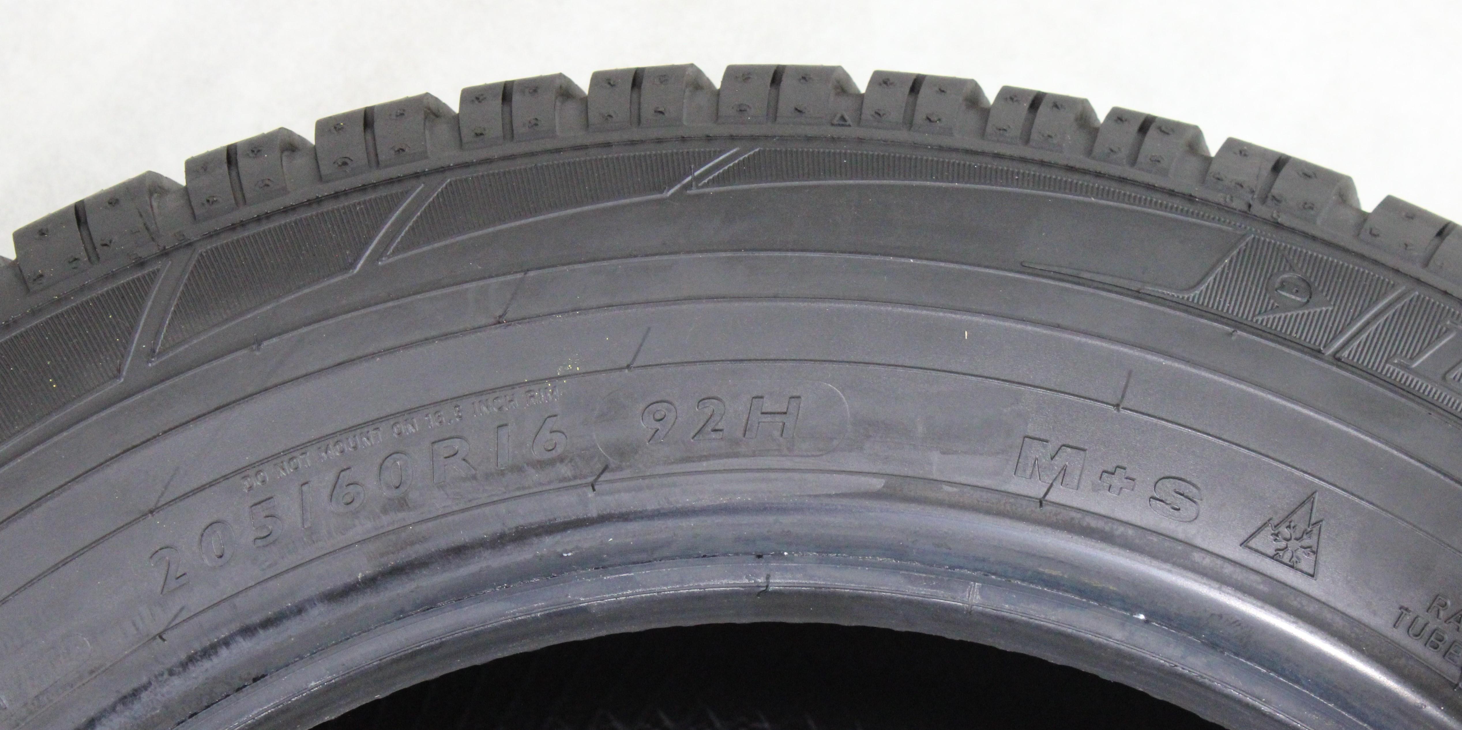2 x 205/60R16 92H Winterreifen Dunlop SP Winter Sport 3D AO 6mm 2021