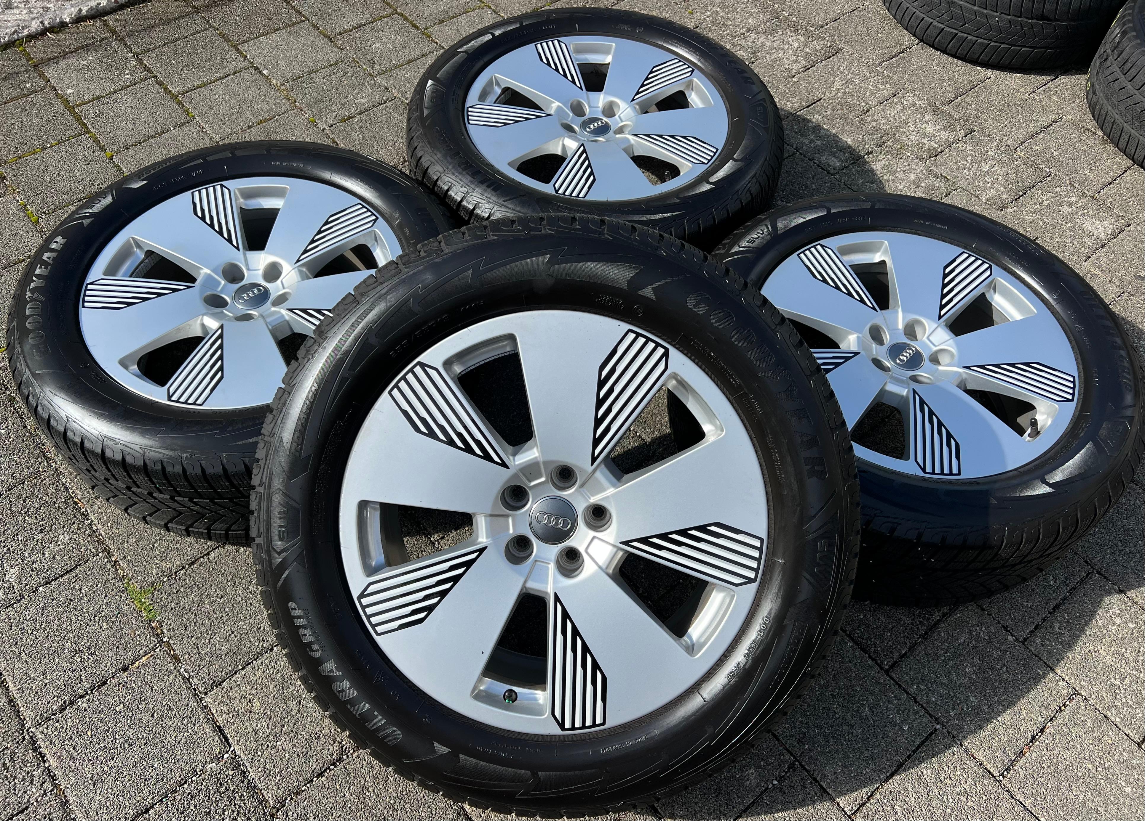 4 ORIGINAL 19" ALU WINTERRÄDER AUDI E-TRON 4KE GEN 4KE601025L RDKS FREIHAUS