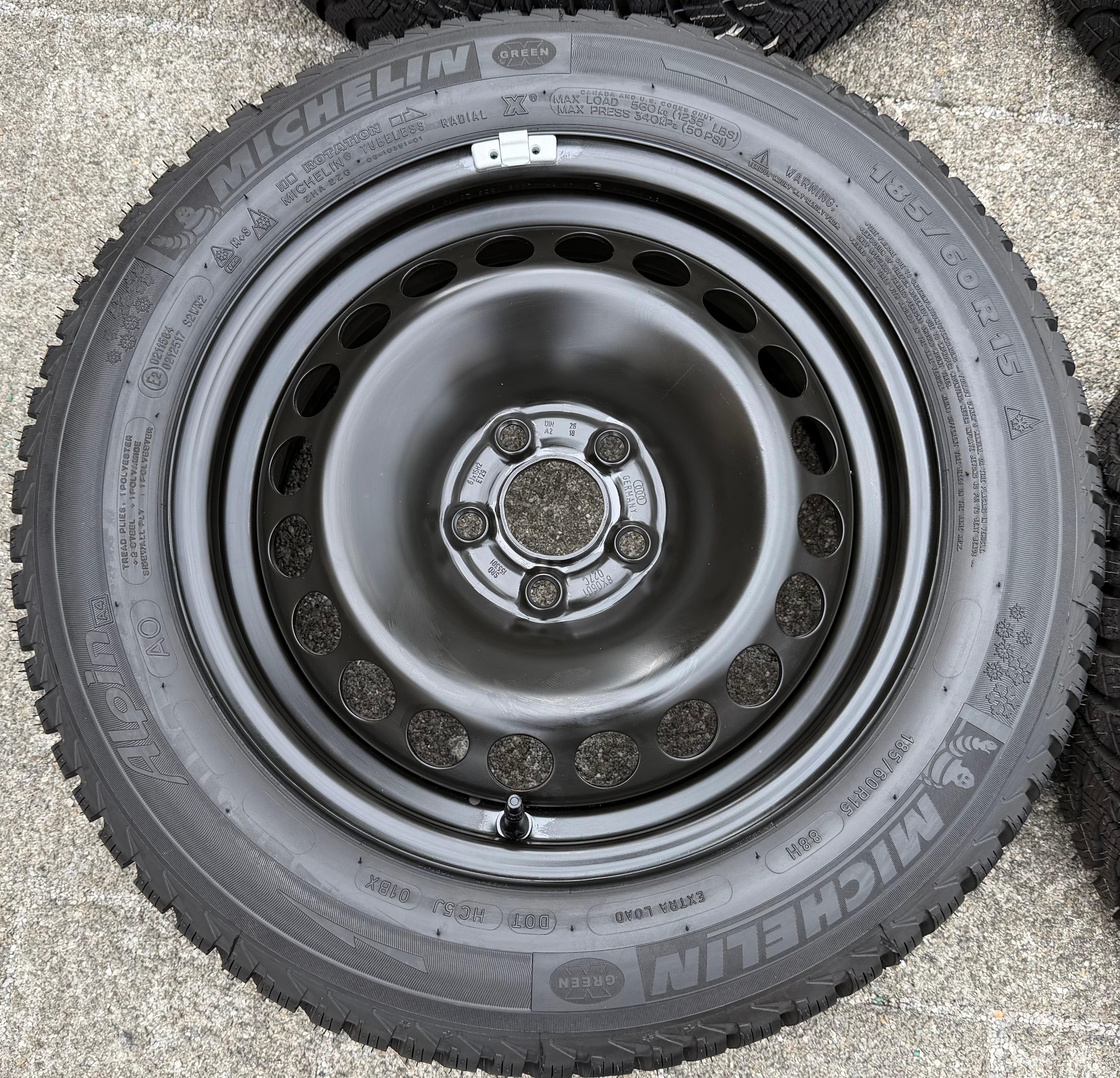 4 Winterräder Audi A1 8X 8X0601027C 185/60R15 88H Michelin Winterreifen