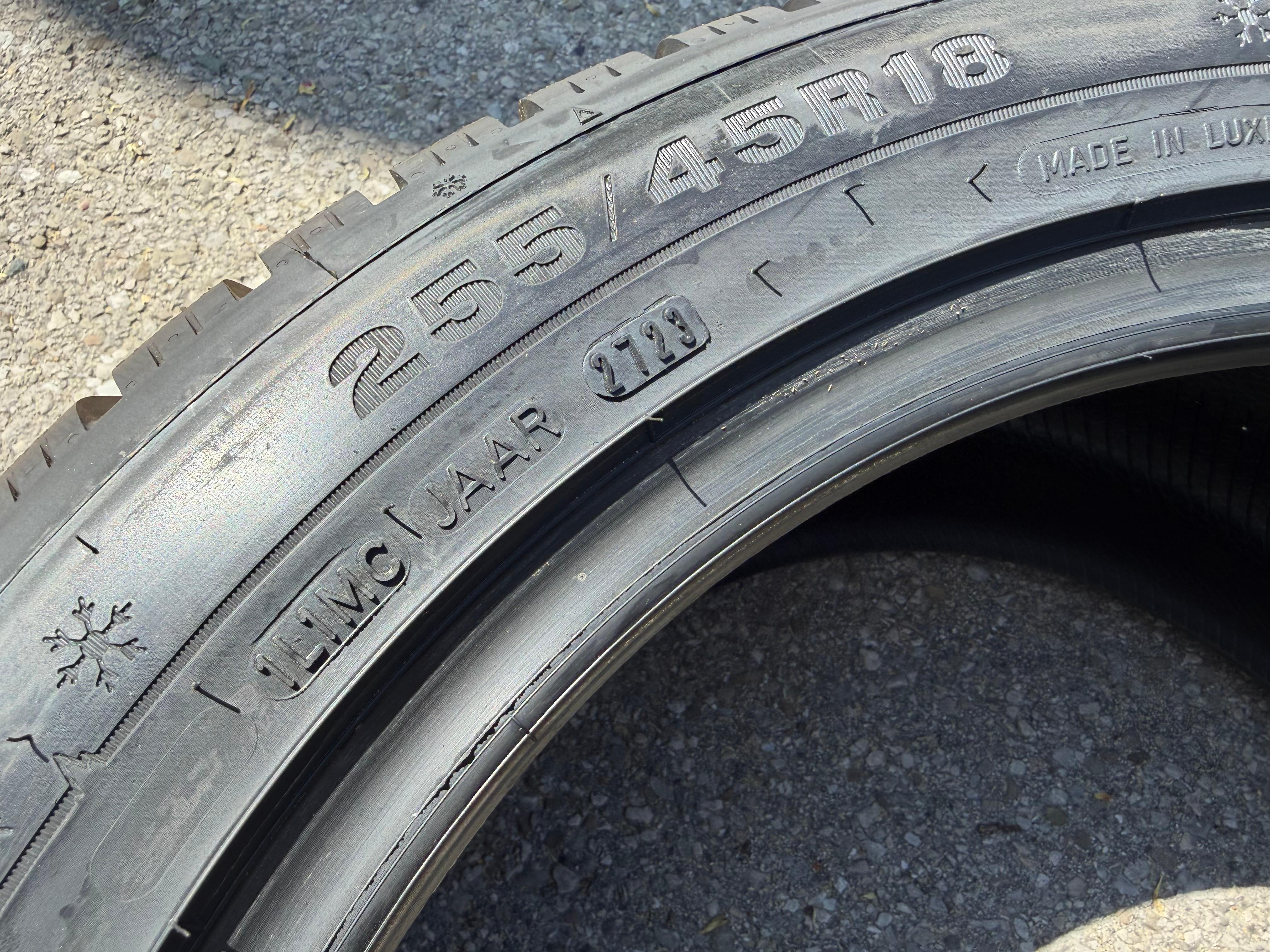 4 x 255/45R18 103V XL Winterreifen Dunlop Winter Sport 5 2023 NEU