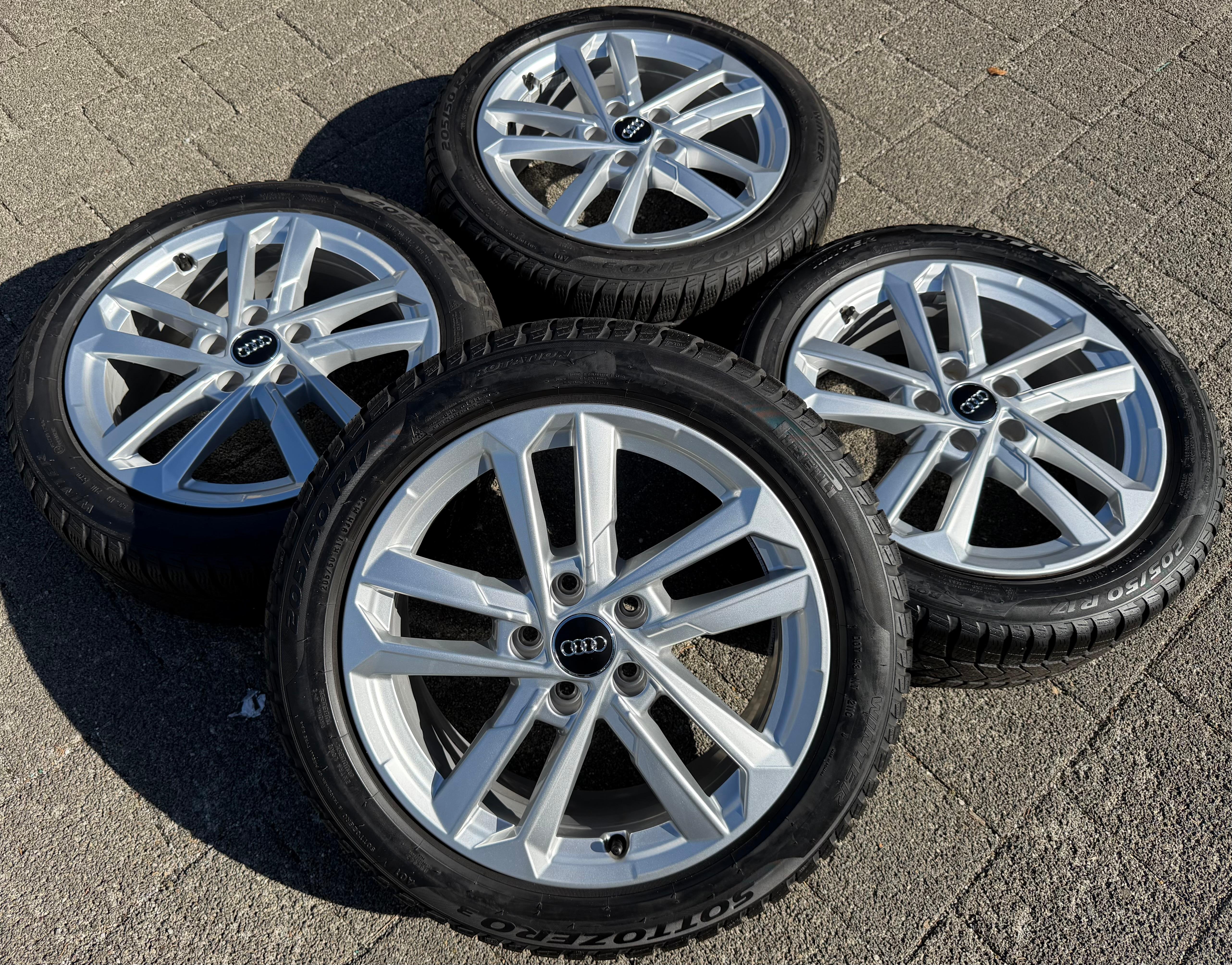 4 Original 17" Alu Winterräder Audi A3 S3 8Y 8Y0601025L 205/50R17 93H Pirelli