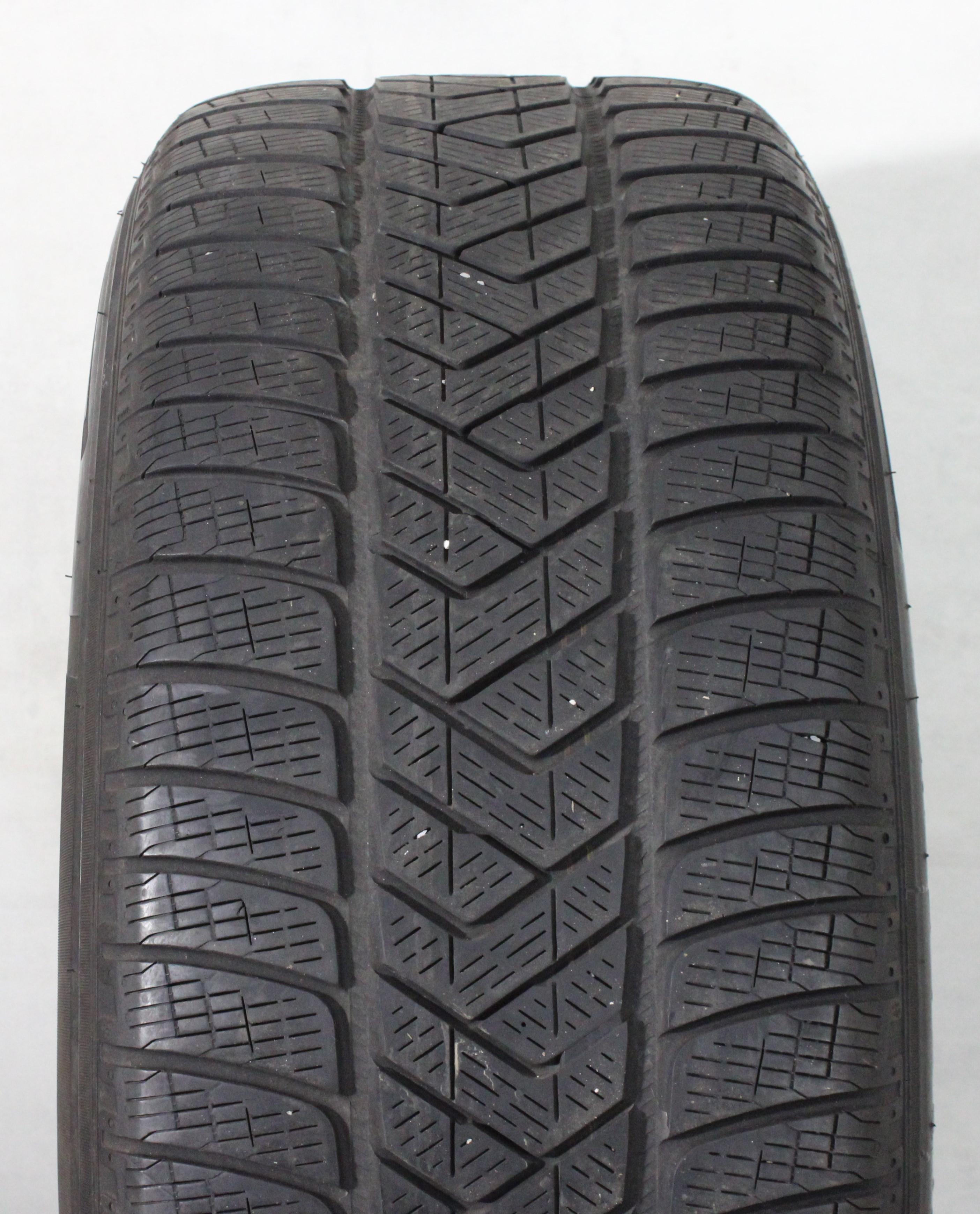 1 x 255/55R18 105V winterband Pirelli Scorpion Winter N0 4,5 mm 2018