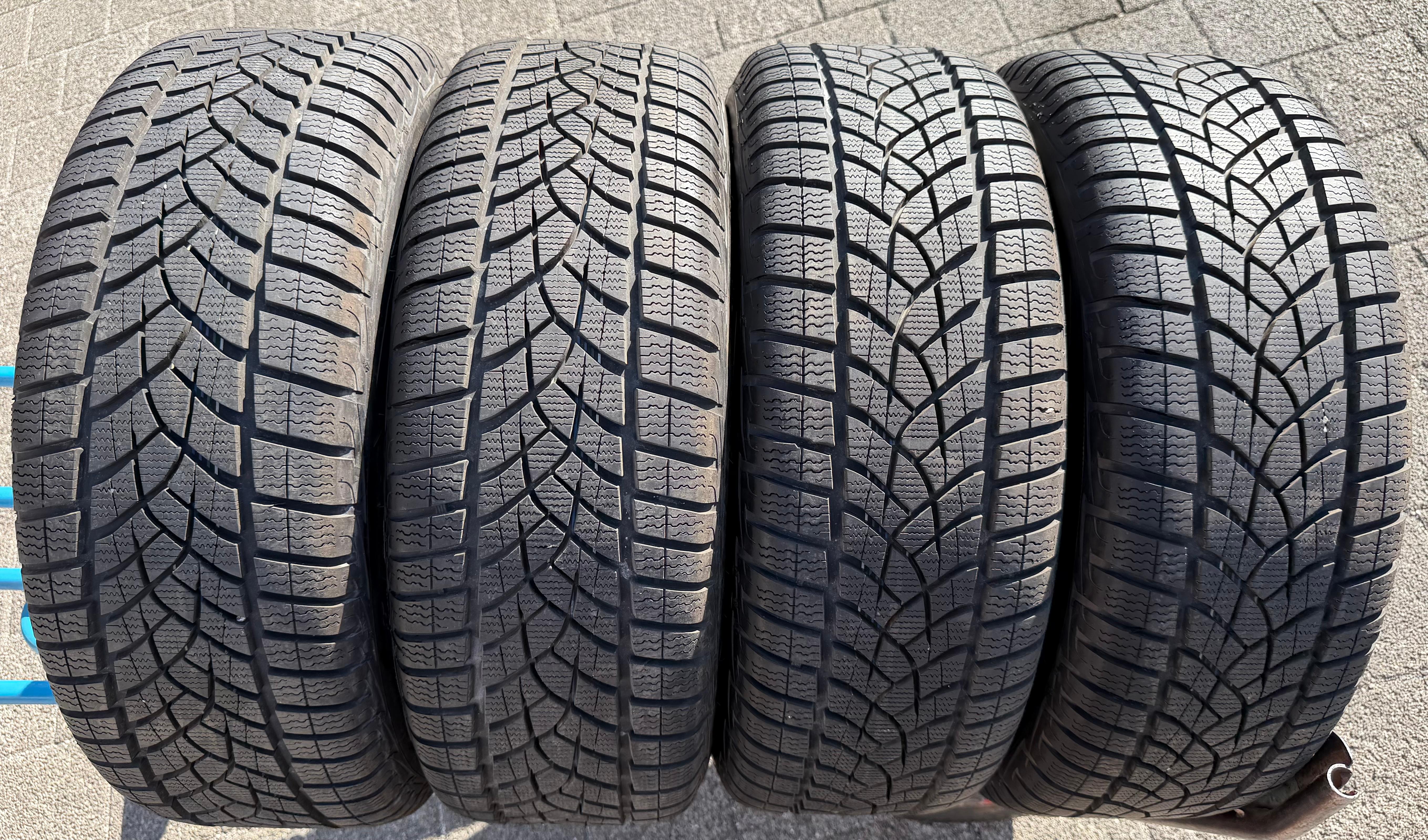 4 Original 18" Alu Winterräder Audi Q3 F3 83A 83A601025J 235/55R18 104H Goodyear