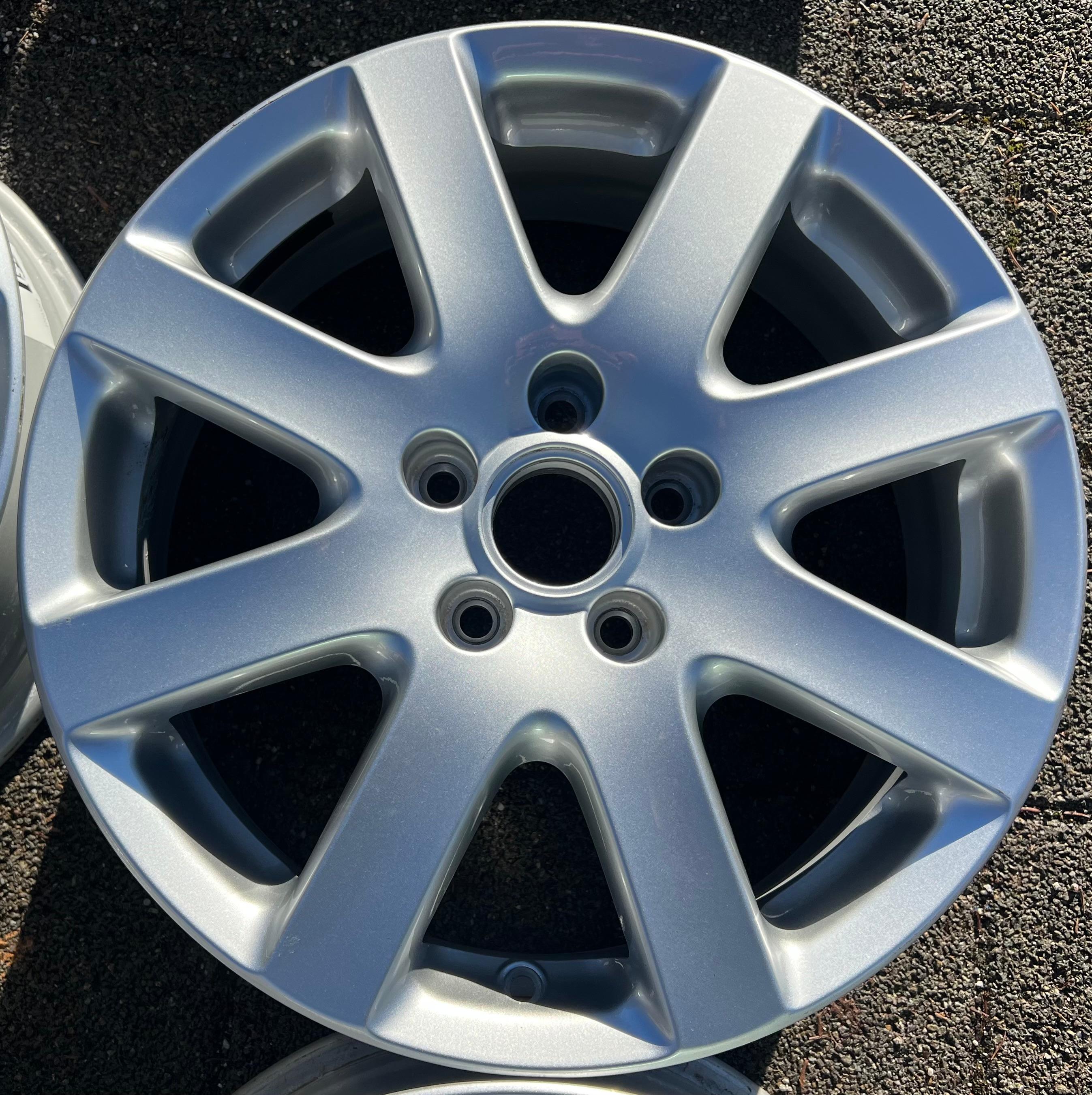 4 ORIGINAL 17" ALUFELGEN VW PASSAT 3C EOS 1F SCIROCCO 13 3C0601025M FREIHAUS