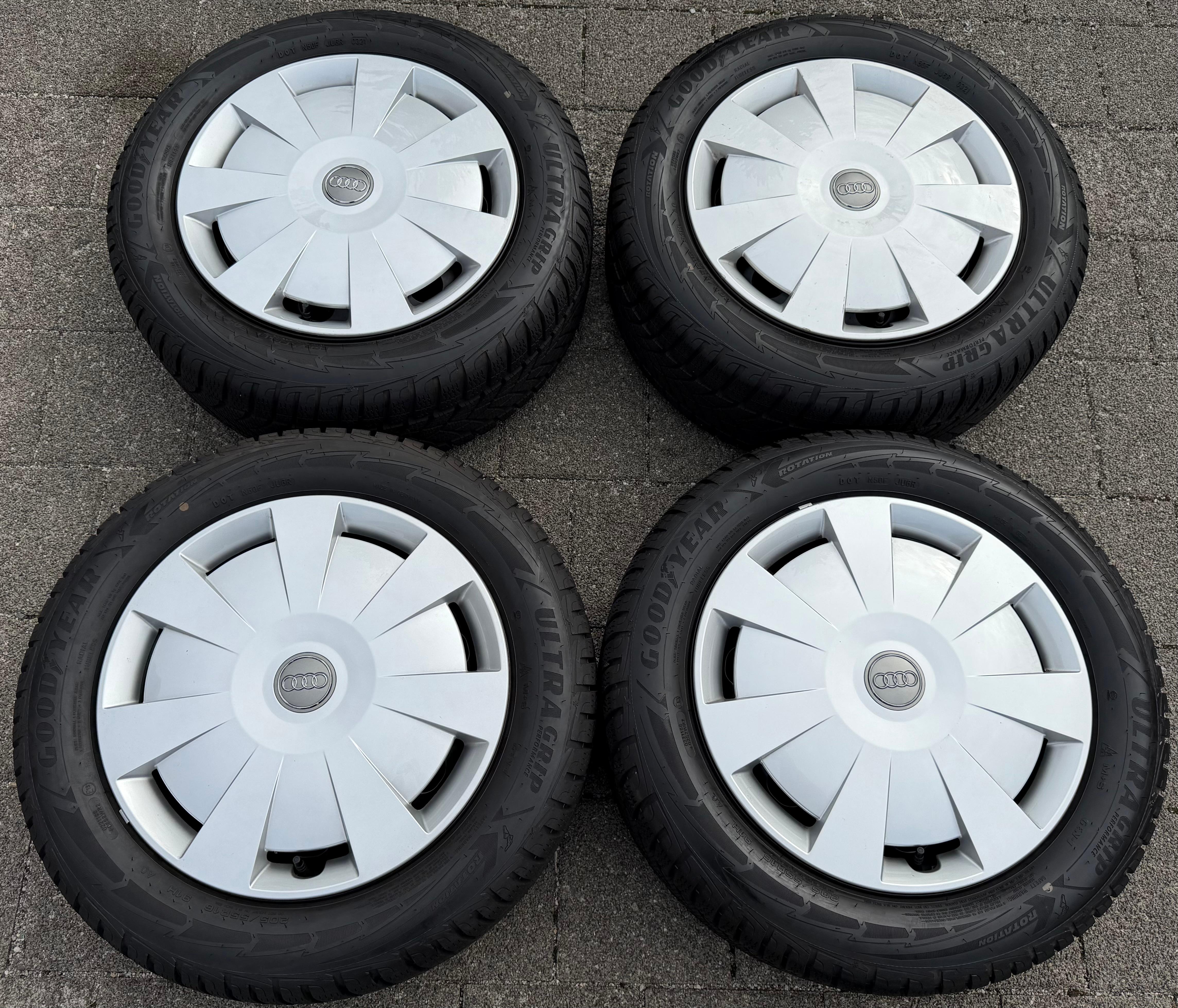4 Winterräder Audi A3 8V Sportback Cabrio  205/55R16 91H Goodyear 8V0601027A 2021