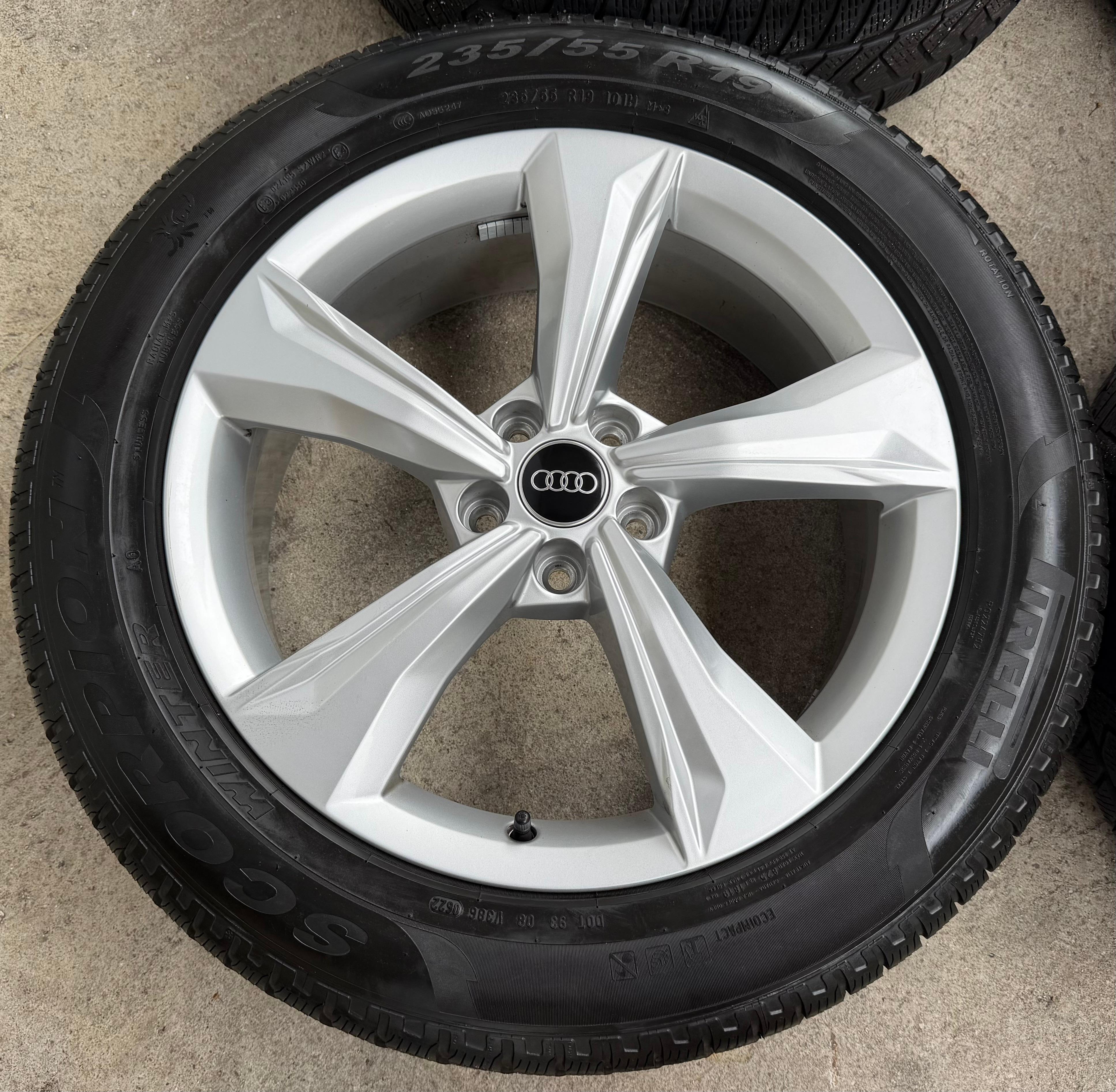 4 Original 19" Alu Winterräder Audi Q5 SQ5 FY 80A601025K 235/55R19 101H Pirelli