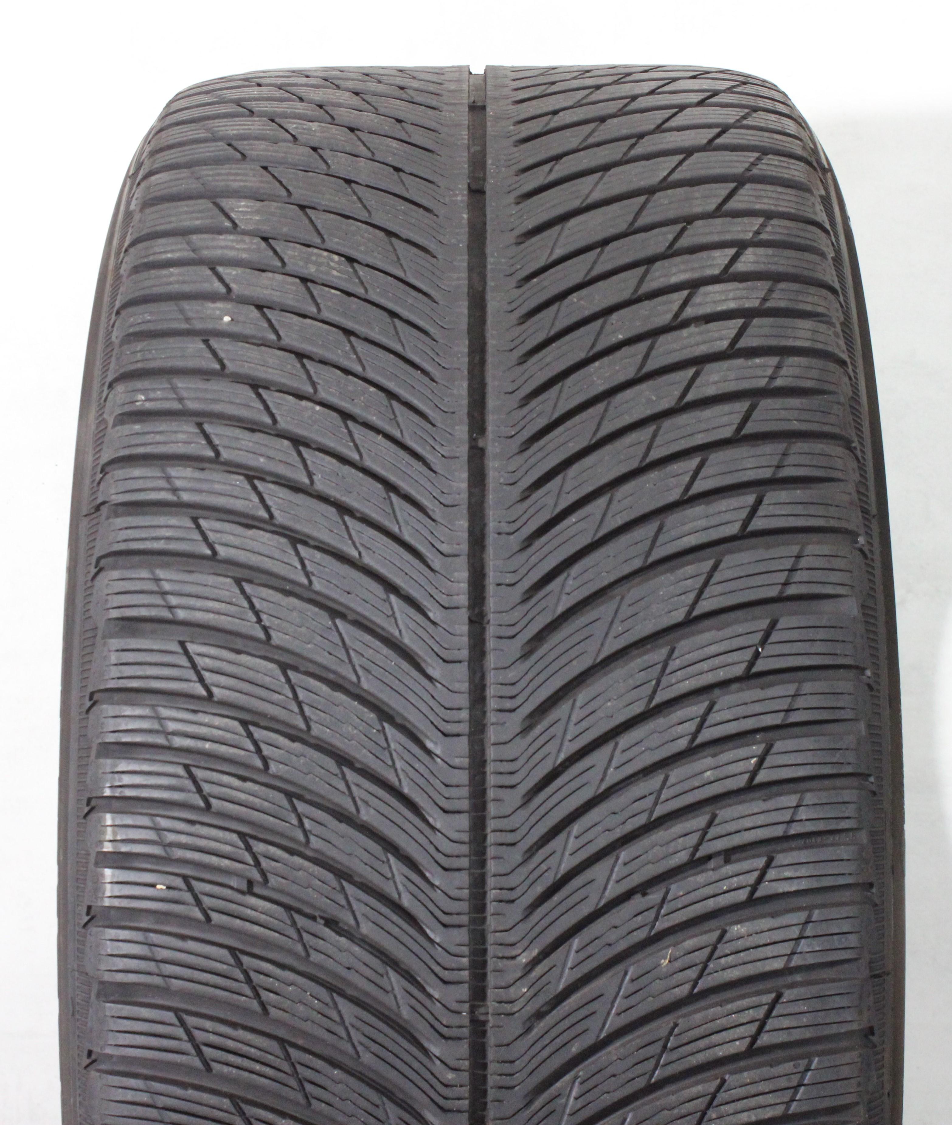 1 x 305/40R21 113V pneu hiver Michelin Pilot Alpin 5 SUV NCO au centre 4,5 mm et sur les épaules 5,5-6 mm 2024 XL