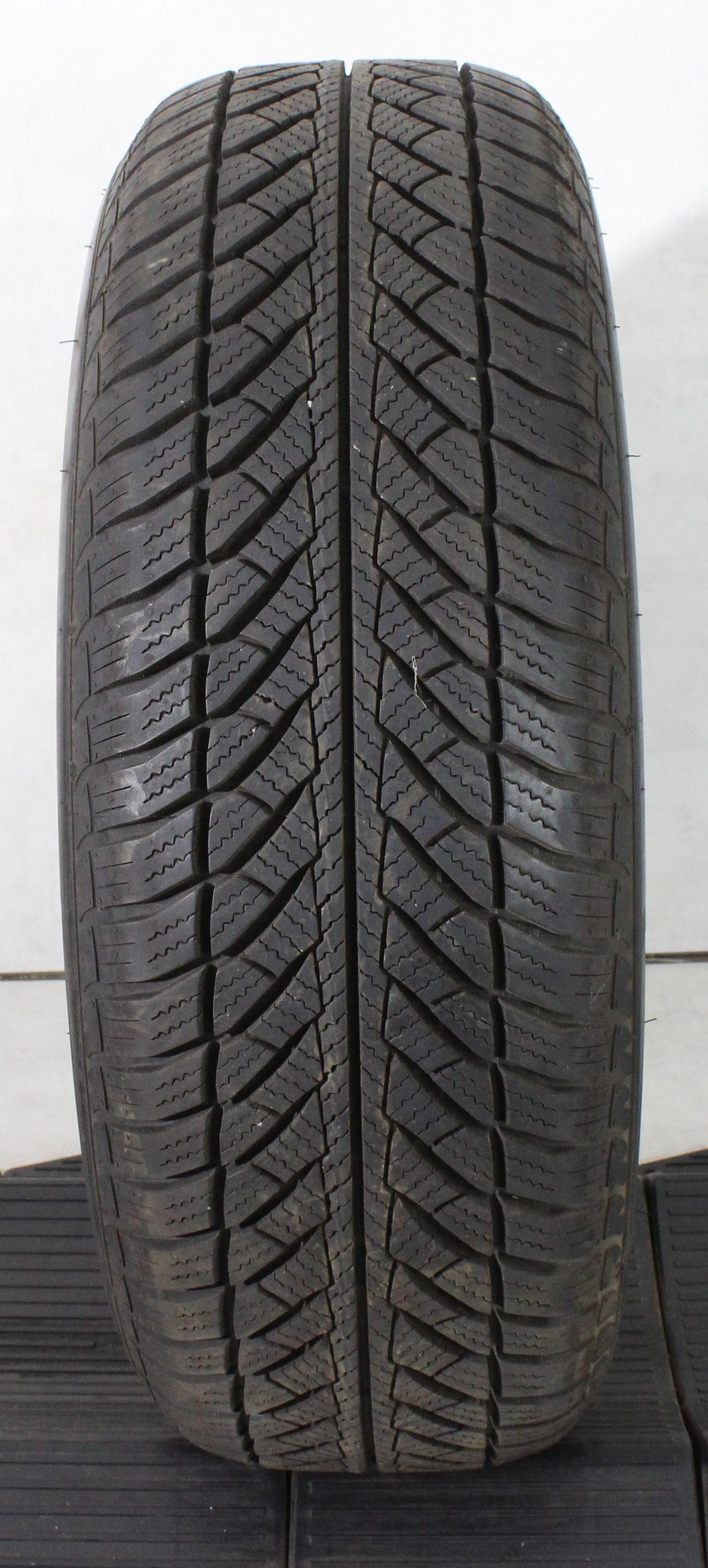 1 x 205/65R16 95H Winterreifen Goodyear Ultra Grip 8 Performance * 7,5-8mm 2023