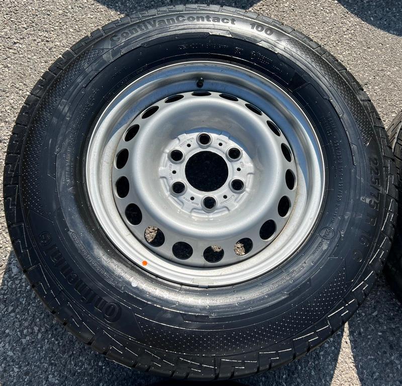 4 SOMMERRÄDER MERCEDES SPRINTER W907 225/75R16C 121/120R CONTINENTAL 2021 NEUWERTIG