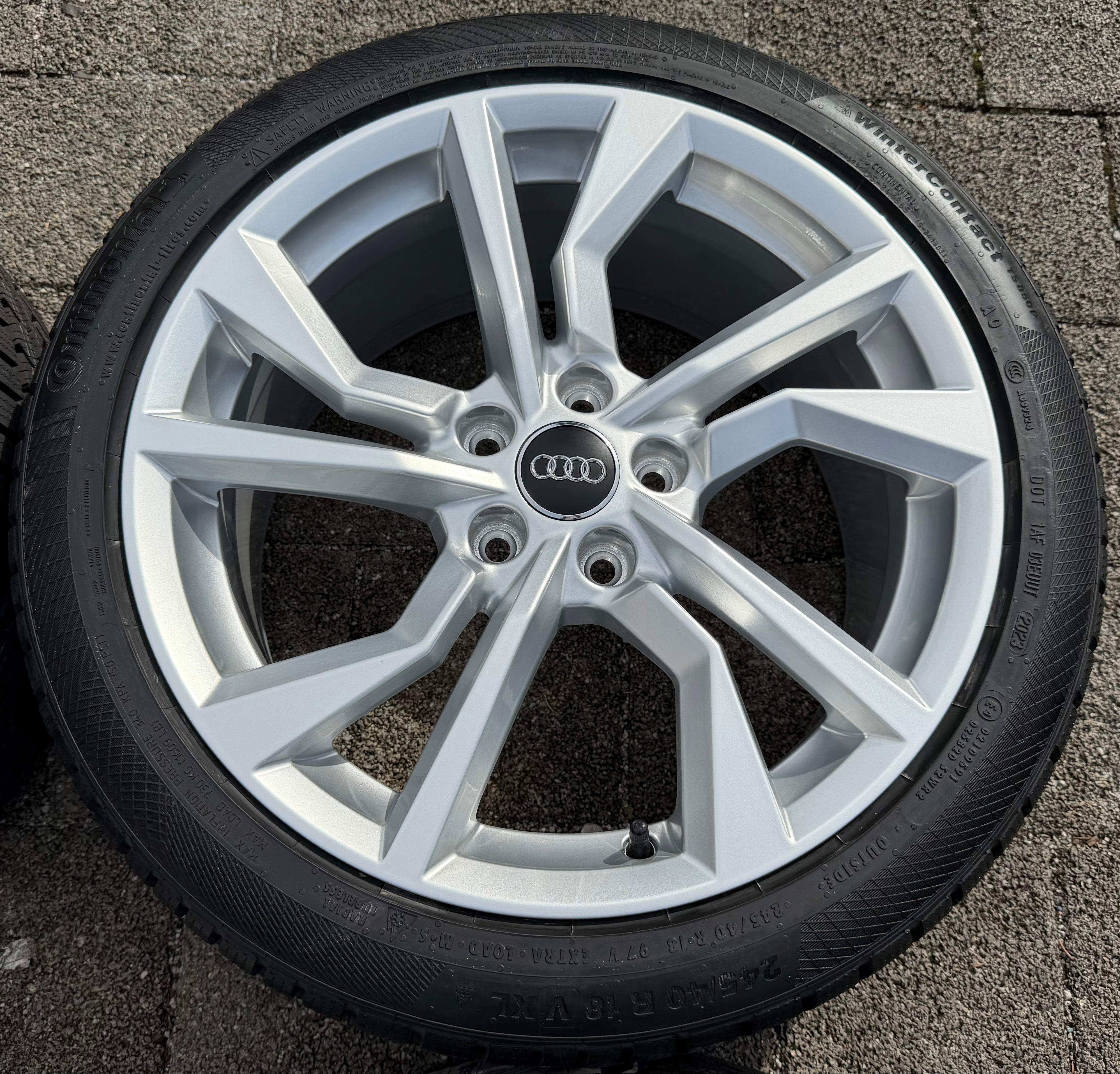 4 Original 18" Alu Winterräder Audi TT TTS 8S 8S0601025AN 245/40R18 97V Continental 2023 NEU