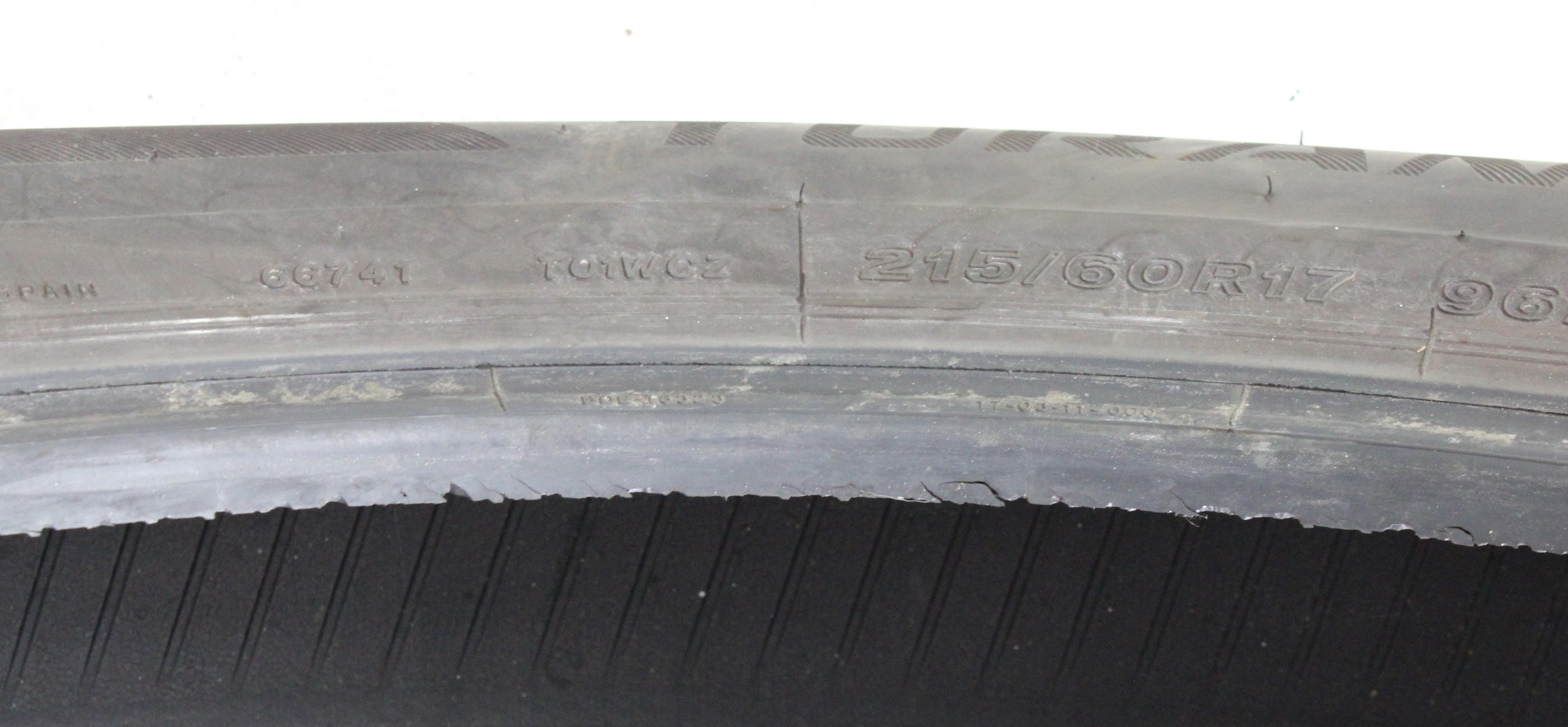 2 x 215/60R17 96H Sommerreifen Bridgestone Turanza T001 5,5-6mm 2018