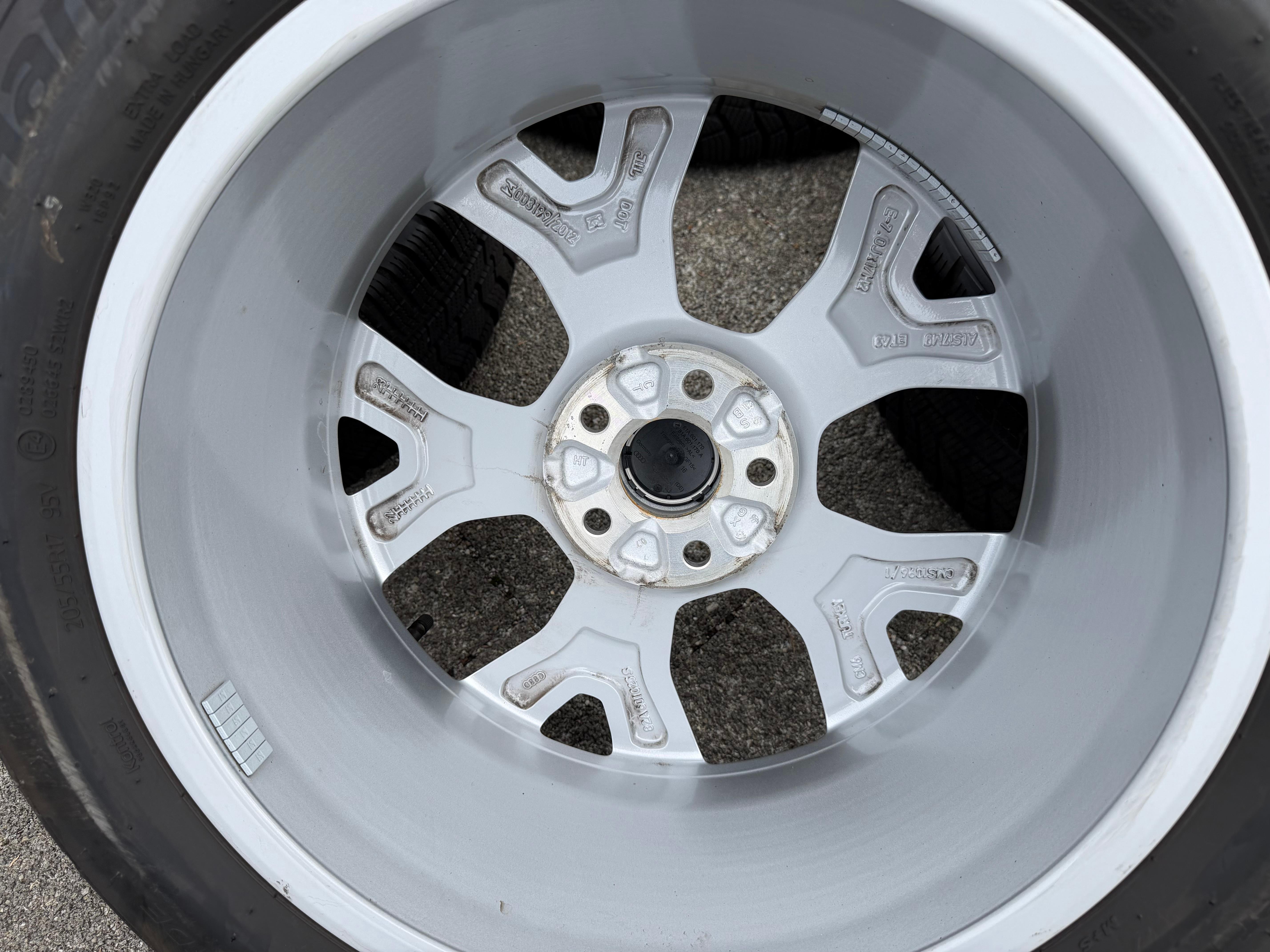 4 Original 17" Alu Winterräder Audi A1 CITY Carver GBH 82A601025S 205/55R17 95V Hankook