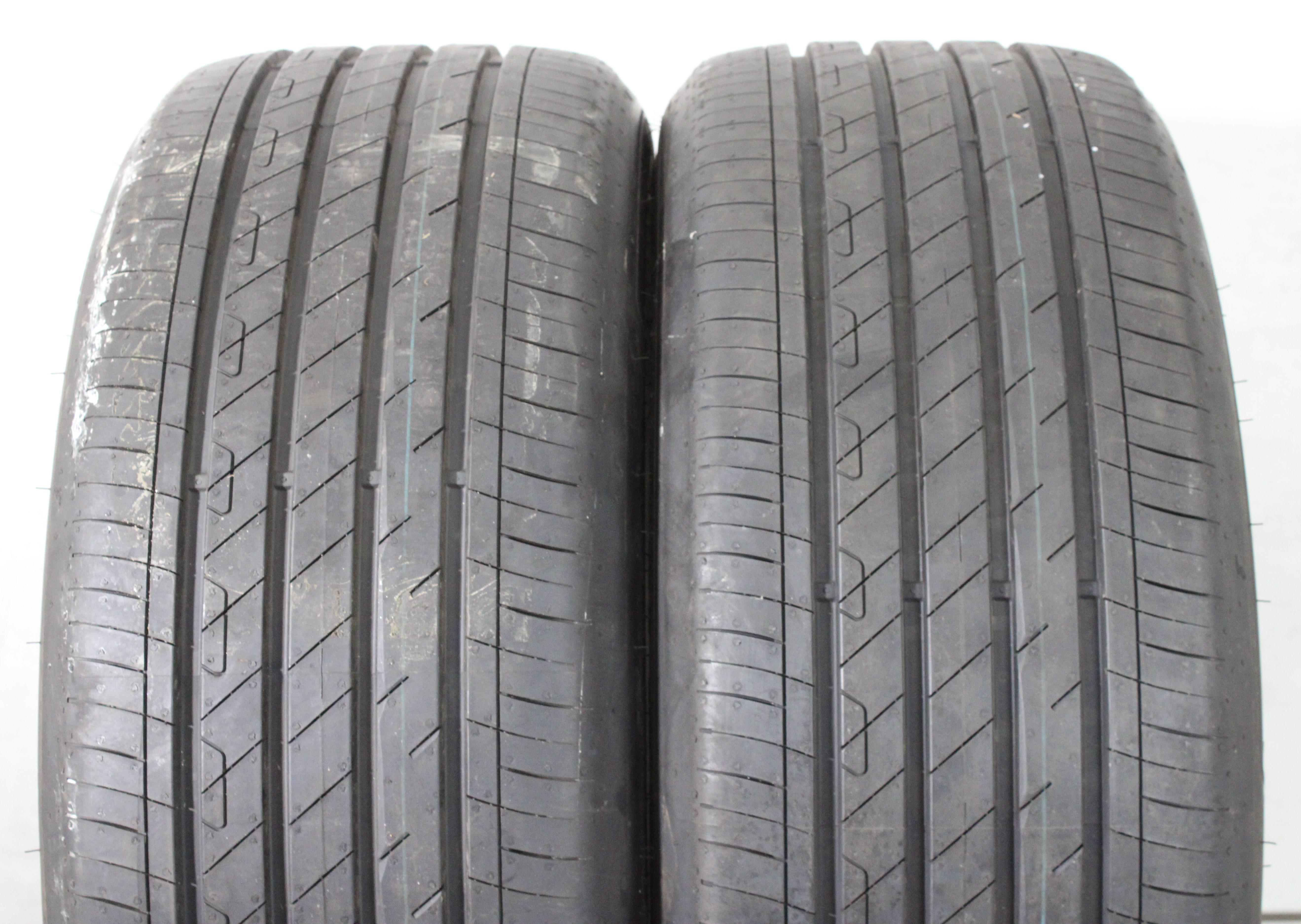2 x 225/50R18 99Y Sommerreifen Goodyear Efficient Grip Performance Volles Profil 2021 * NEU