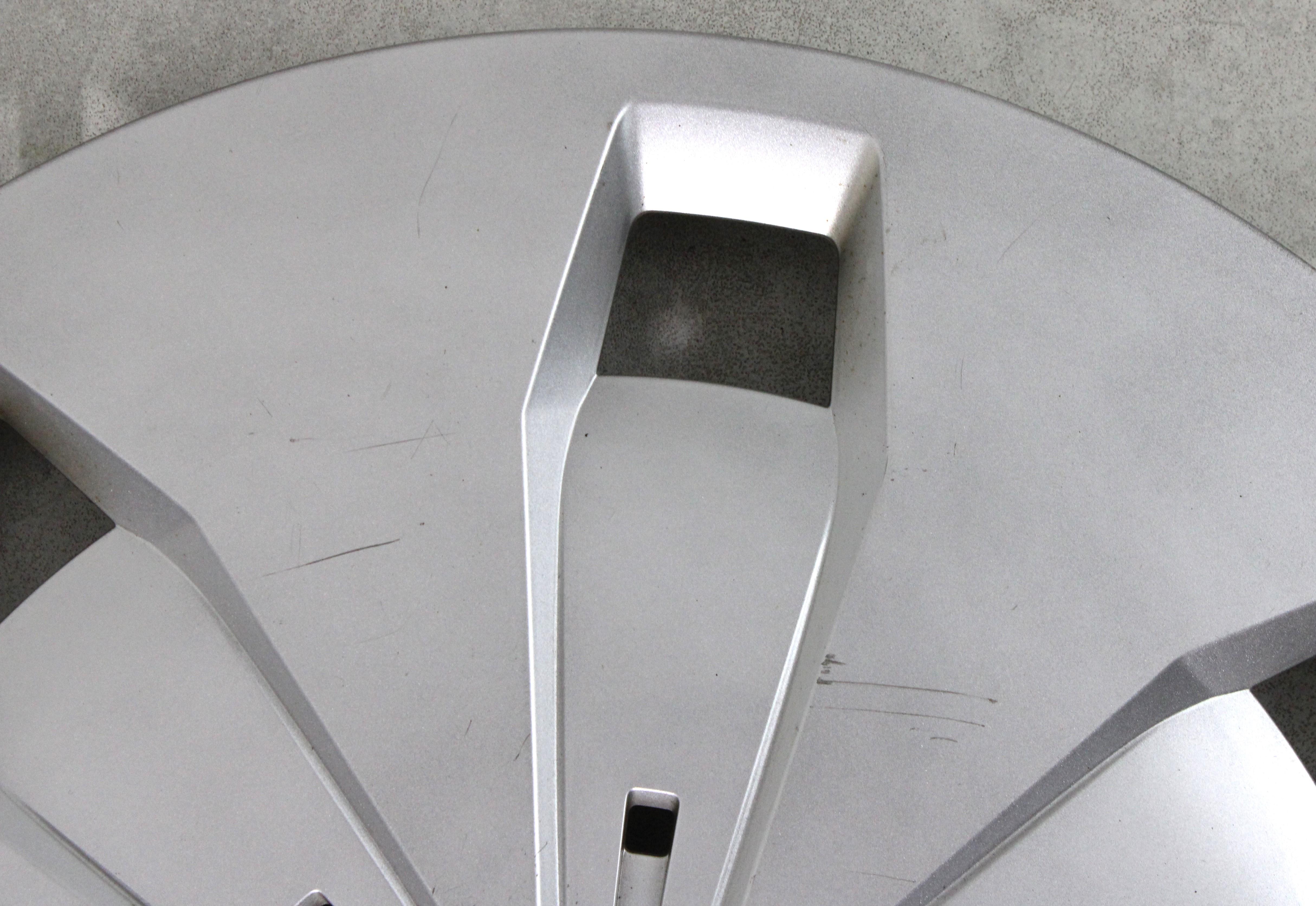 1x Tapacubos original de 16" Audi A3 A4 Q2 81A601147 tapacubos de 16 pulgadas