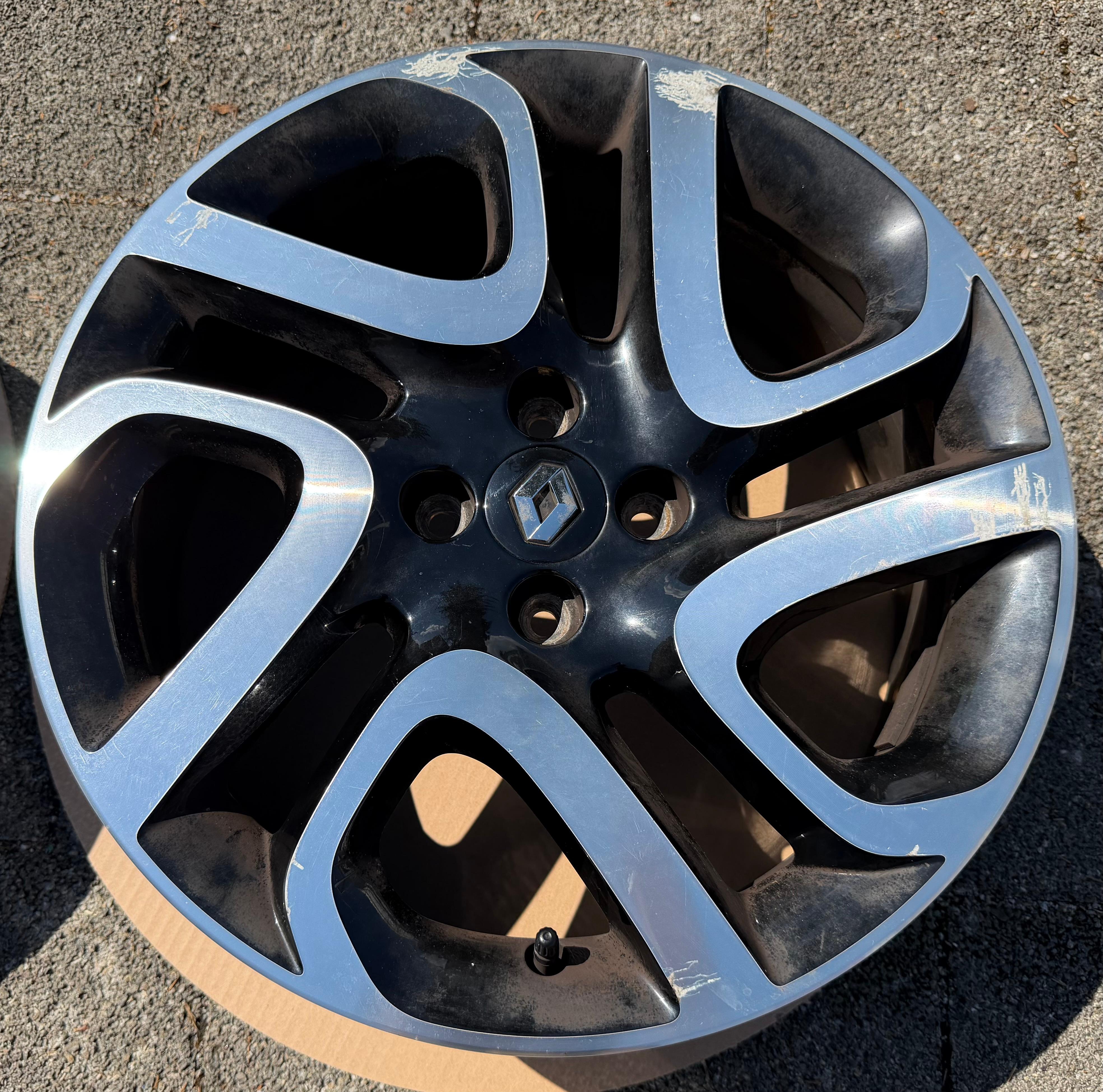 4 CERCHI IN LEGA DA 17" ORIGINALI PER RENAULT CAPTUR I 403005727R 6,5x17 ET40 RDKS