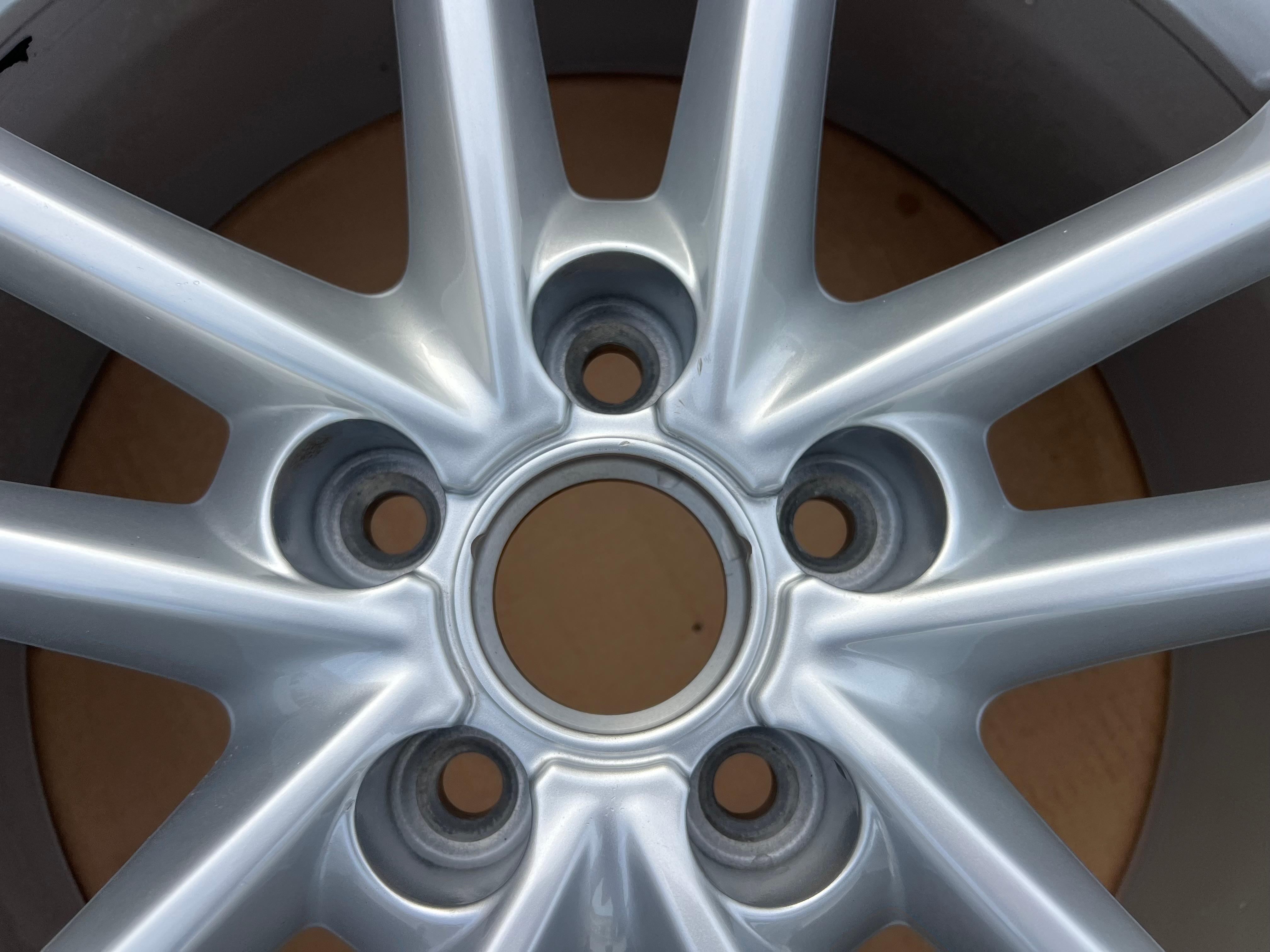 1 X ORIGINAL 18" ALUFELGE FELGE AUDI Q3 8U 8U0601025R 7x18 ET43