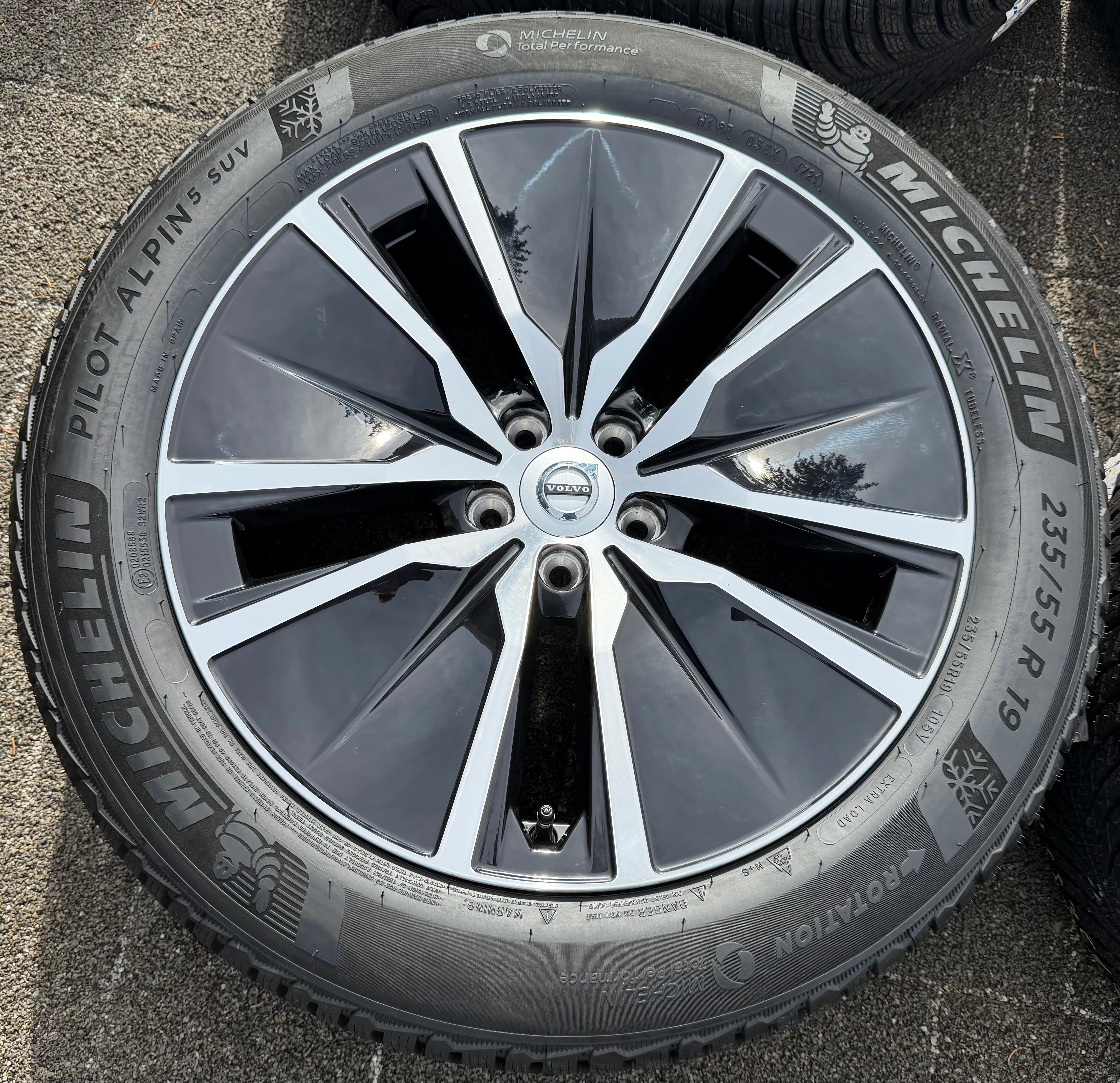 4 ruedas de invierno de aleación originales de 19" para Volvo XC90 II 31680216 235/55R19 105V Michelin