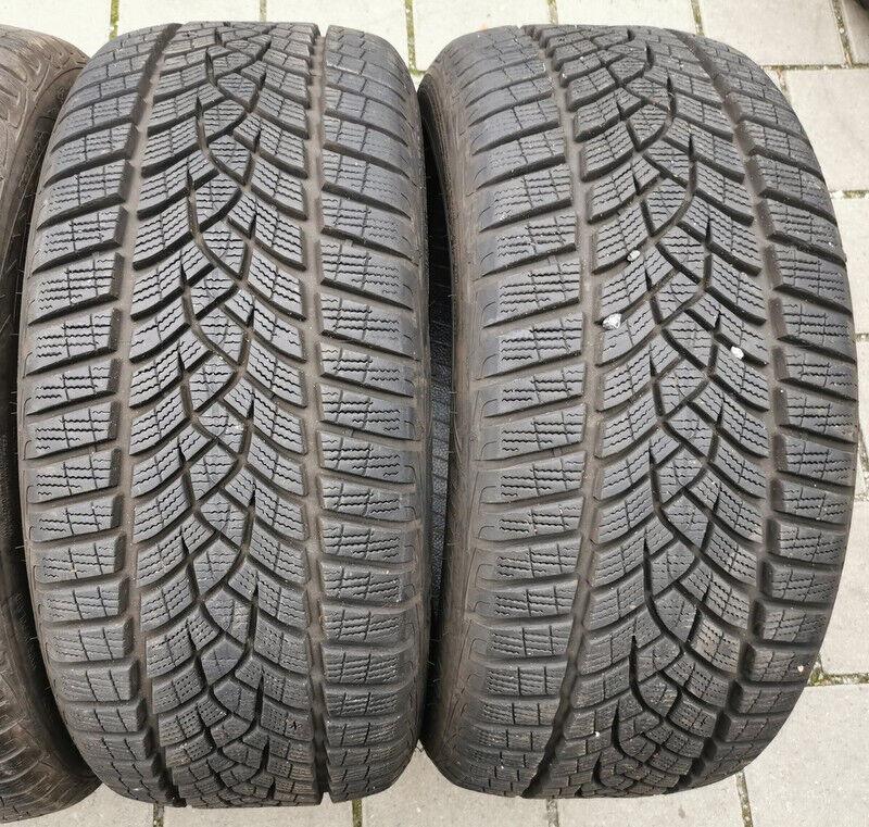 4 x 215/45R16 90V Winterreifen Goodyear Ultra Grip 8 Performance 8mm 2017/2018