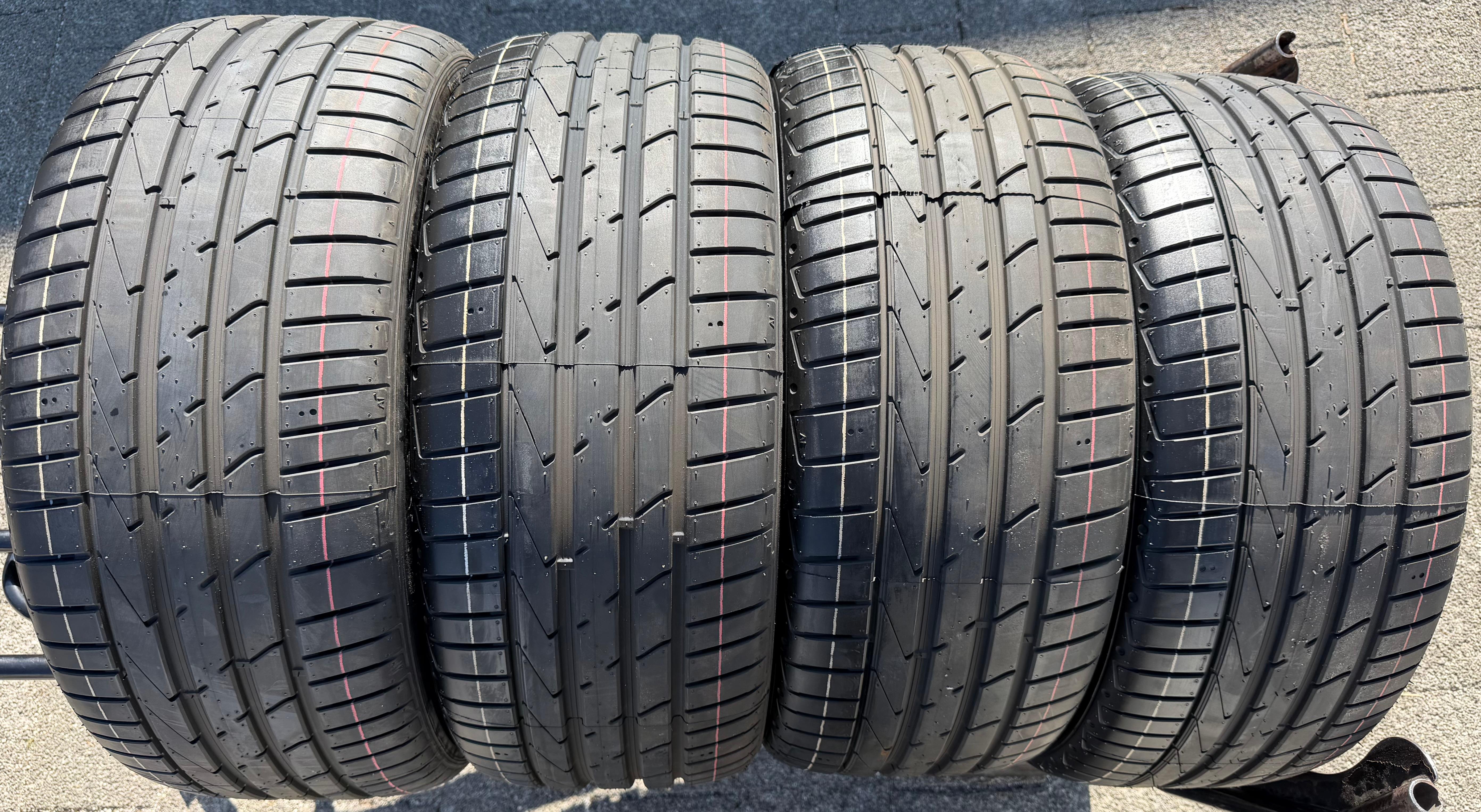 4 Original 18" Alu Sommerräder AUDI A4 S4 B9 8W 245/40R18 93Y 8W0601025DL Hankook NEU