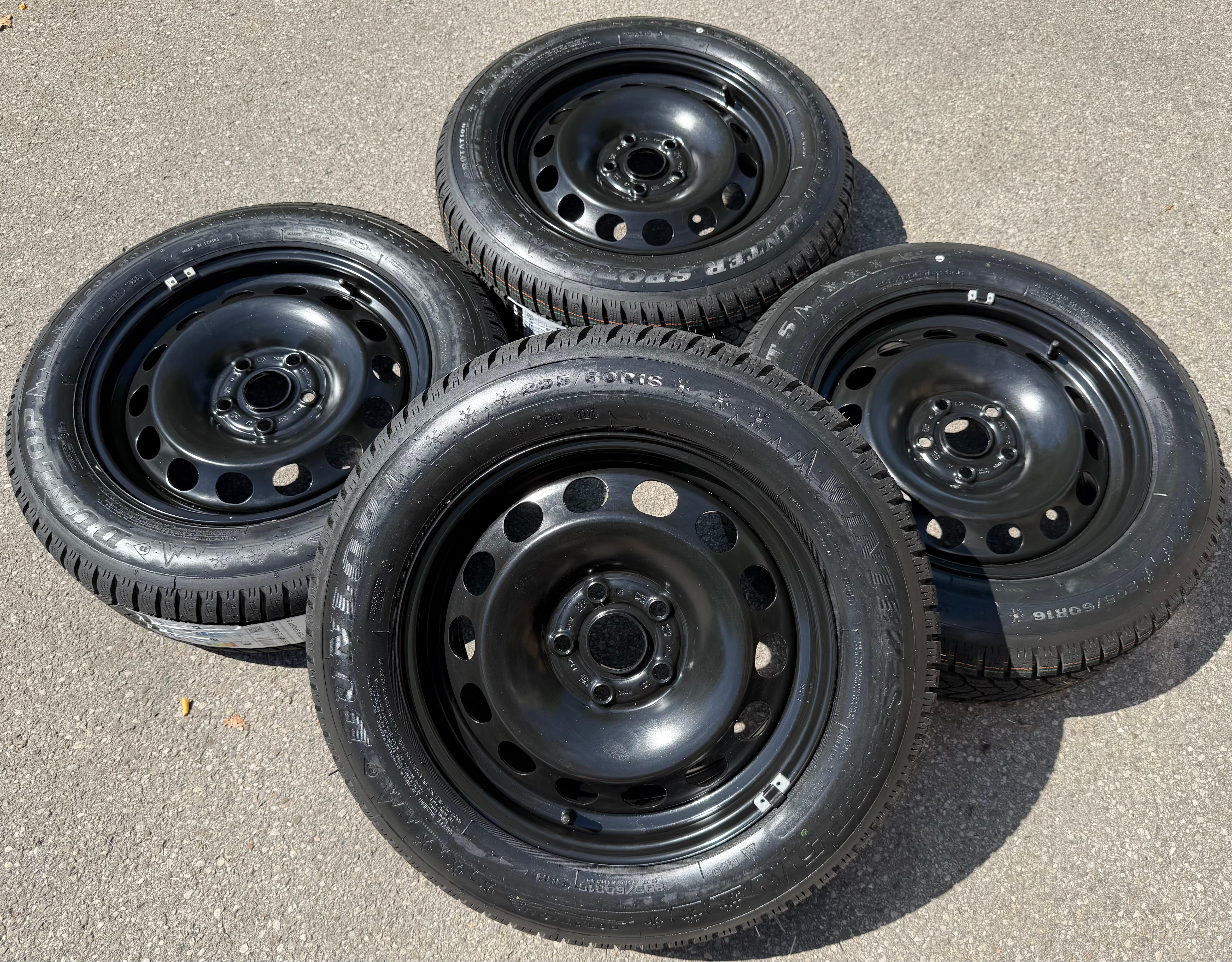 4 WINTERRÄDER SKODA OCTAVIA IV 4 NX 205/60R16 96H 5Q0601027BQ DUNLOP 2025 NEU