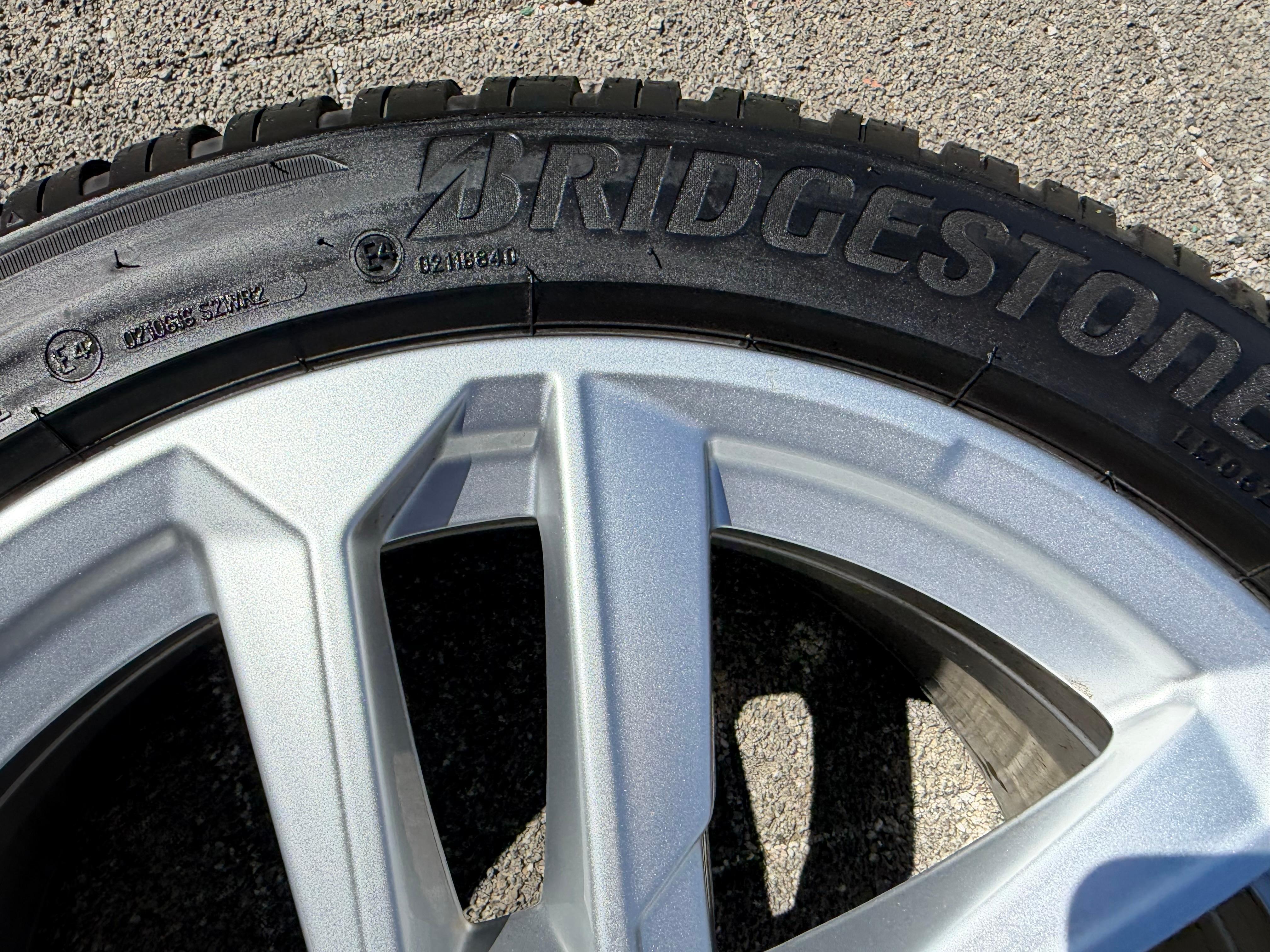 4 cerchi invernali originali in lega da 17" per Audi A3 S3 8V 8Y0601025L 205/50R17 93H Bridgestone 2023