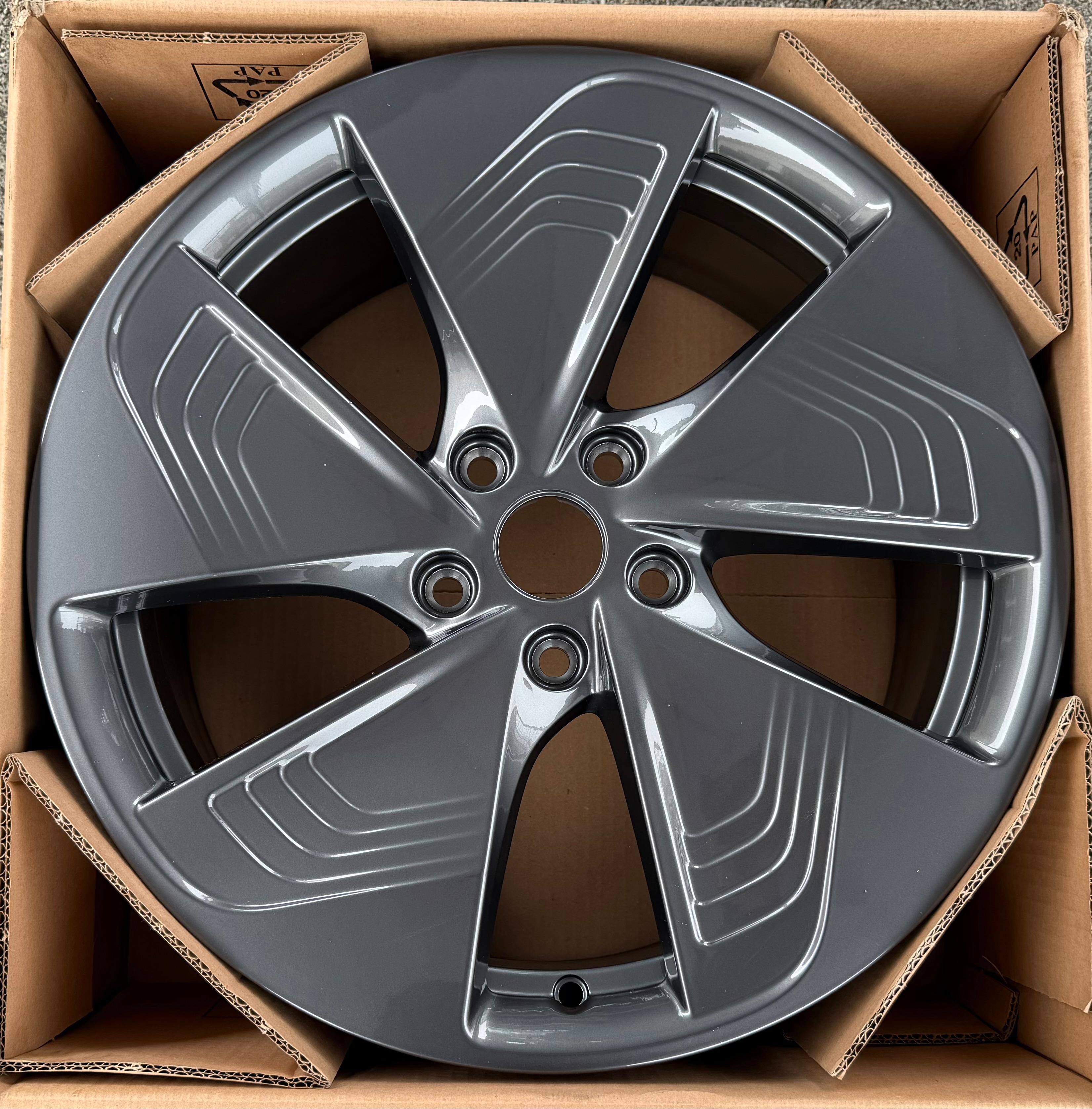 1 jante en aluminium d'origine de 18 pouces SEAT CUPRA BORN CYCLONE, référence 10E601025N, neuve