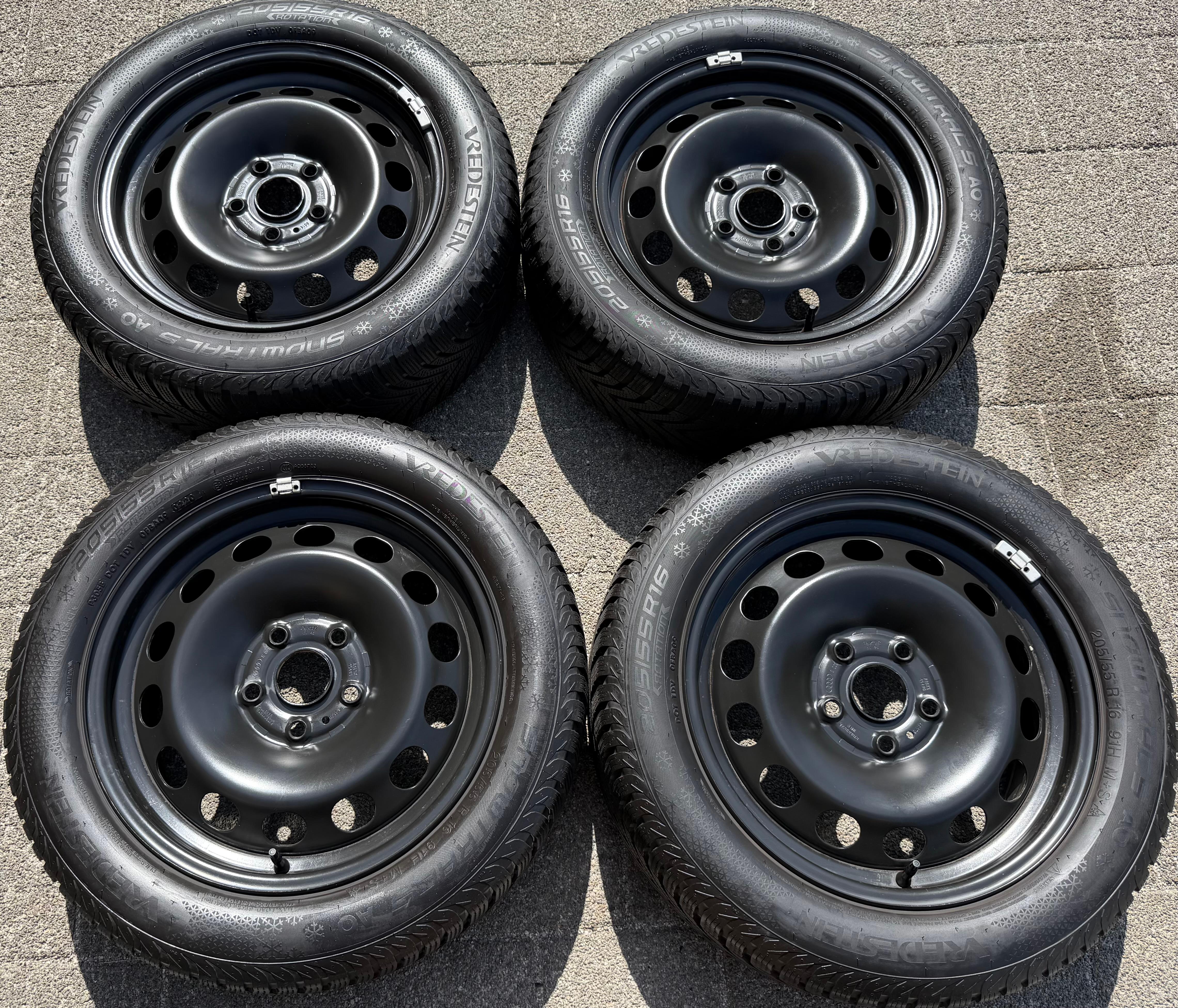 4 Winterräder Audi A3 8V Sportback Cabrio  205/55R16 91H Vredestein 8V0601027A